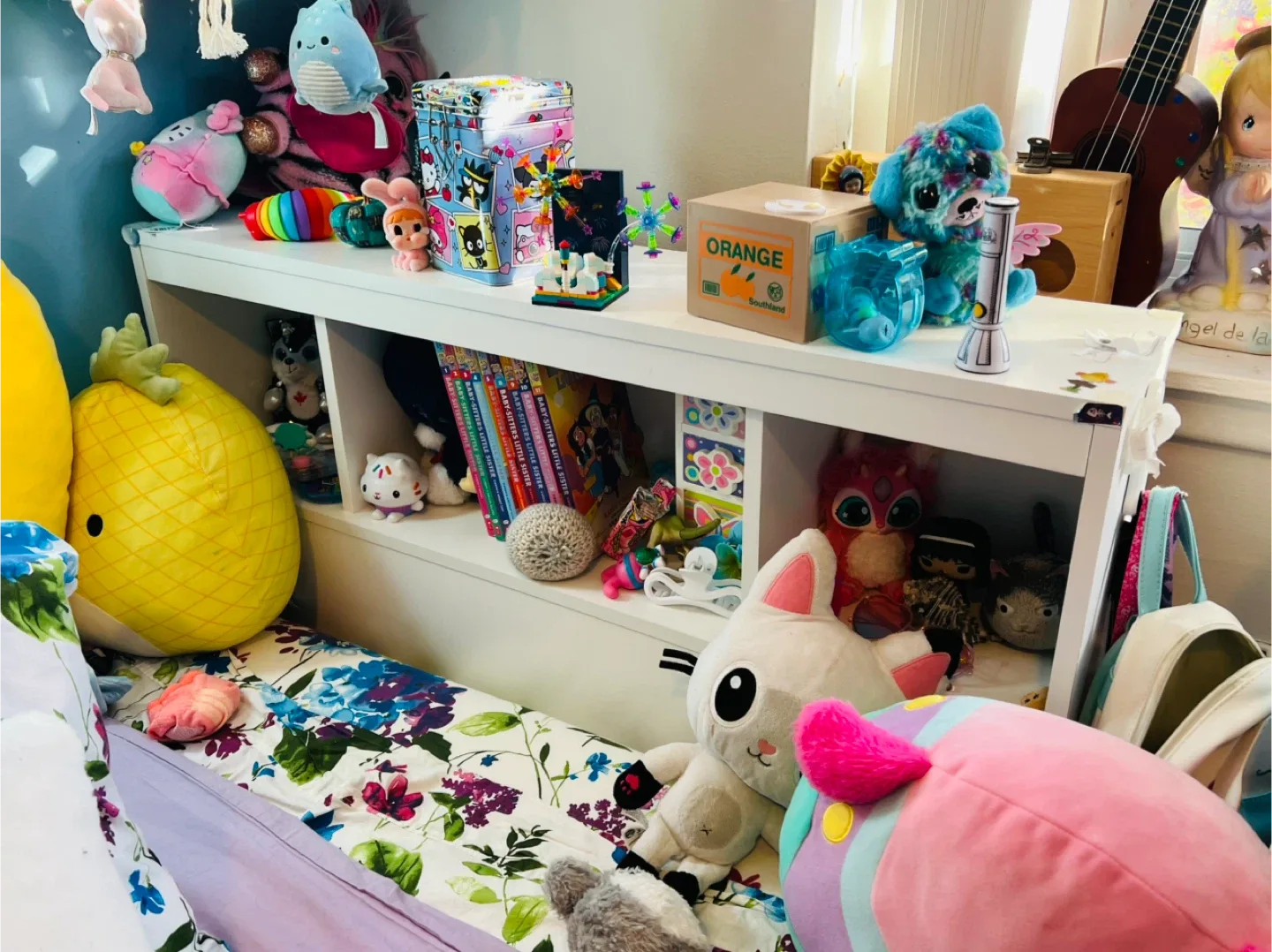 Bed frame with storage image indicator(3)