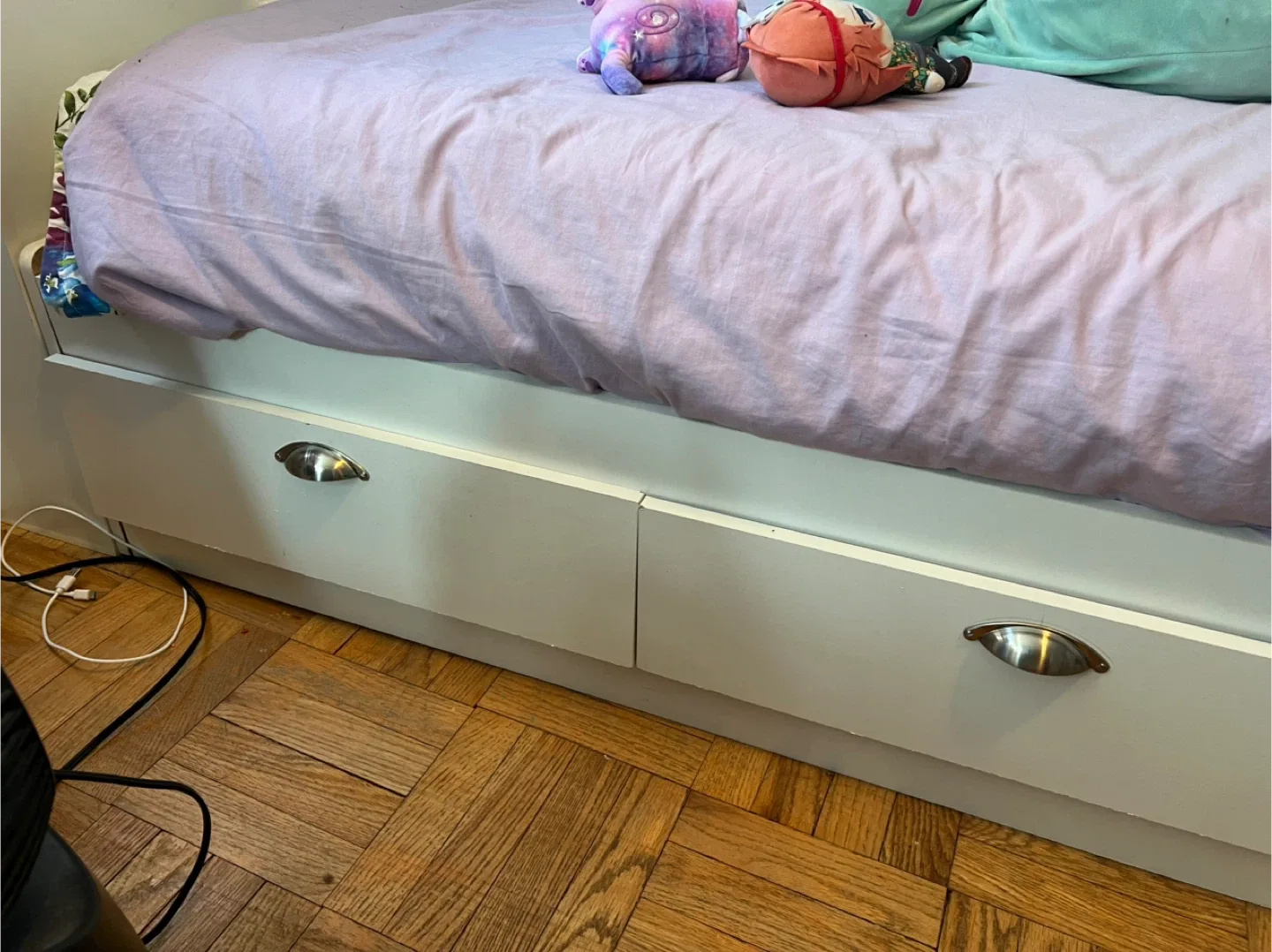 Bed frame with storage image indicator(7)