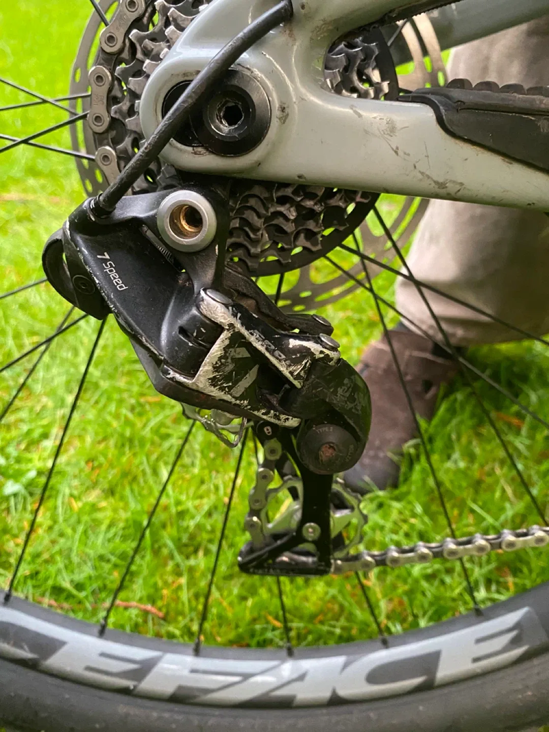 2020 Santa Cruz v10 (size large) image indicator(8)