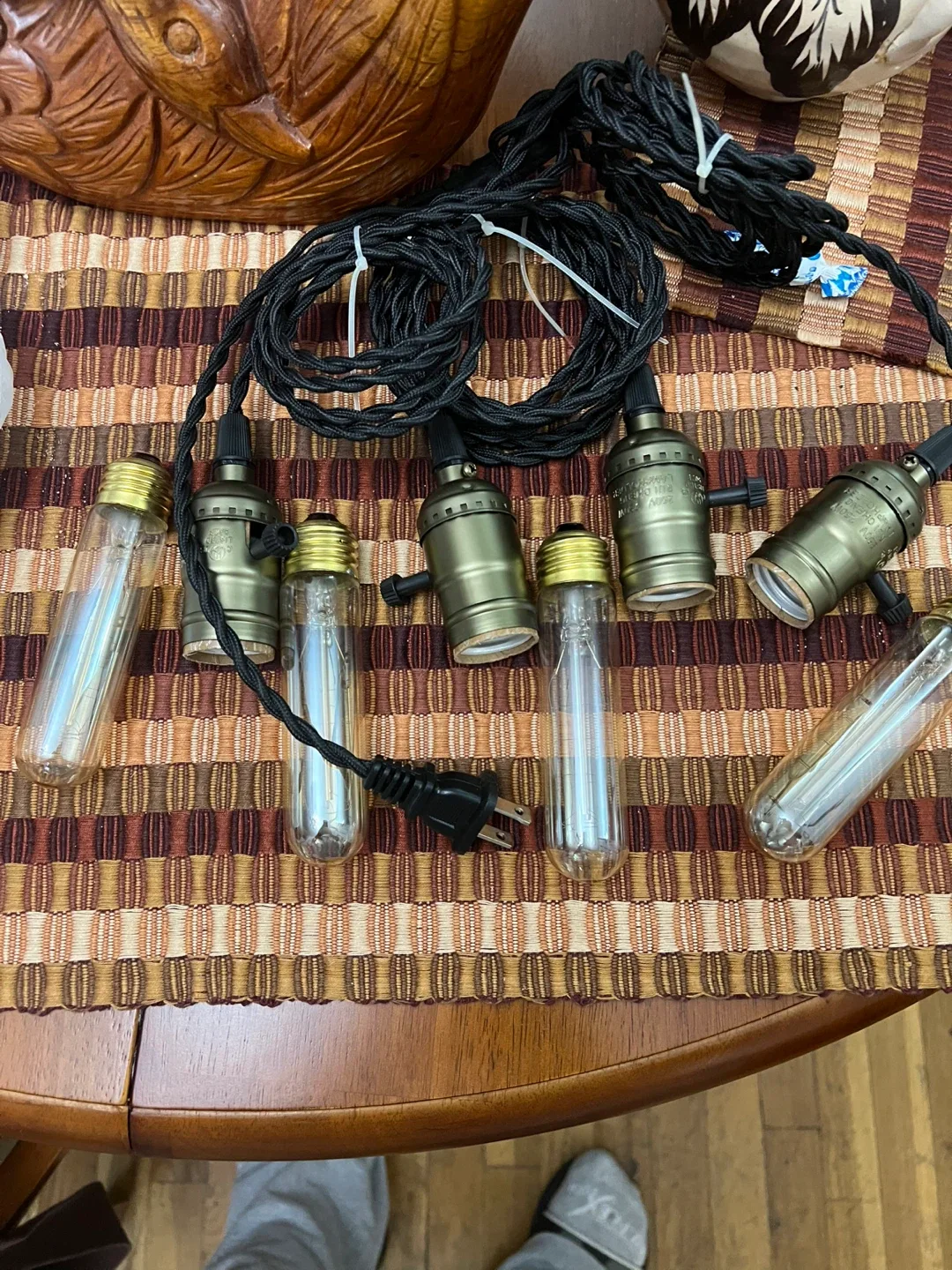 Vintage Style Lamp Sockets with Cords & Bulbs image indicator(3)