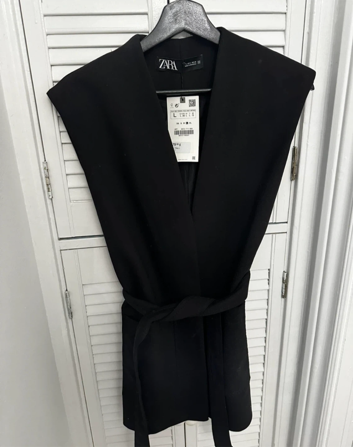 NEW Zara Black Sleeveless Belted Blazer - Size L