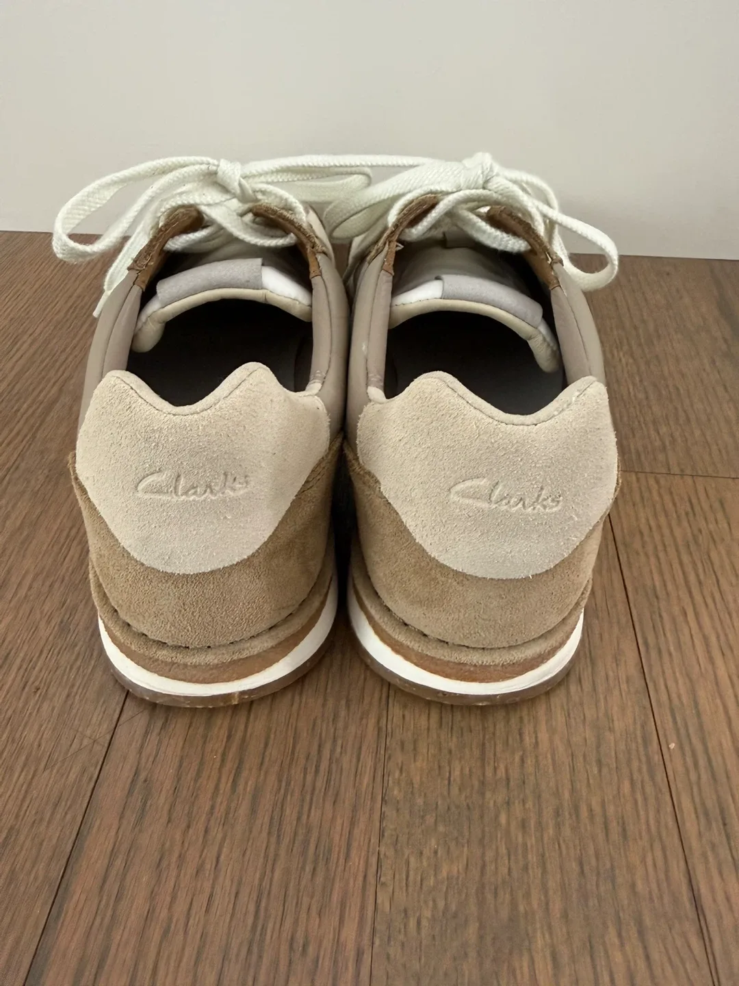 ‼️ Clarks sneakers - Men’s size 11 image indicator(4)