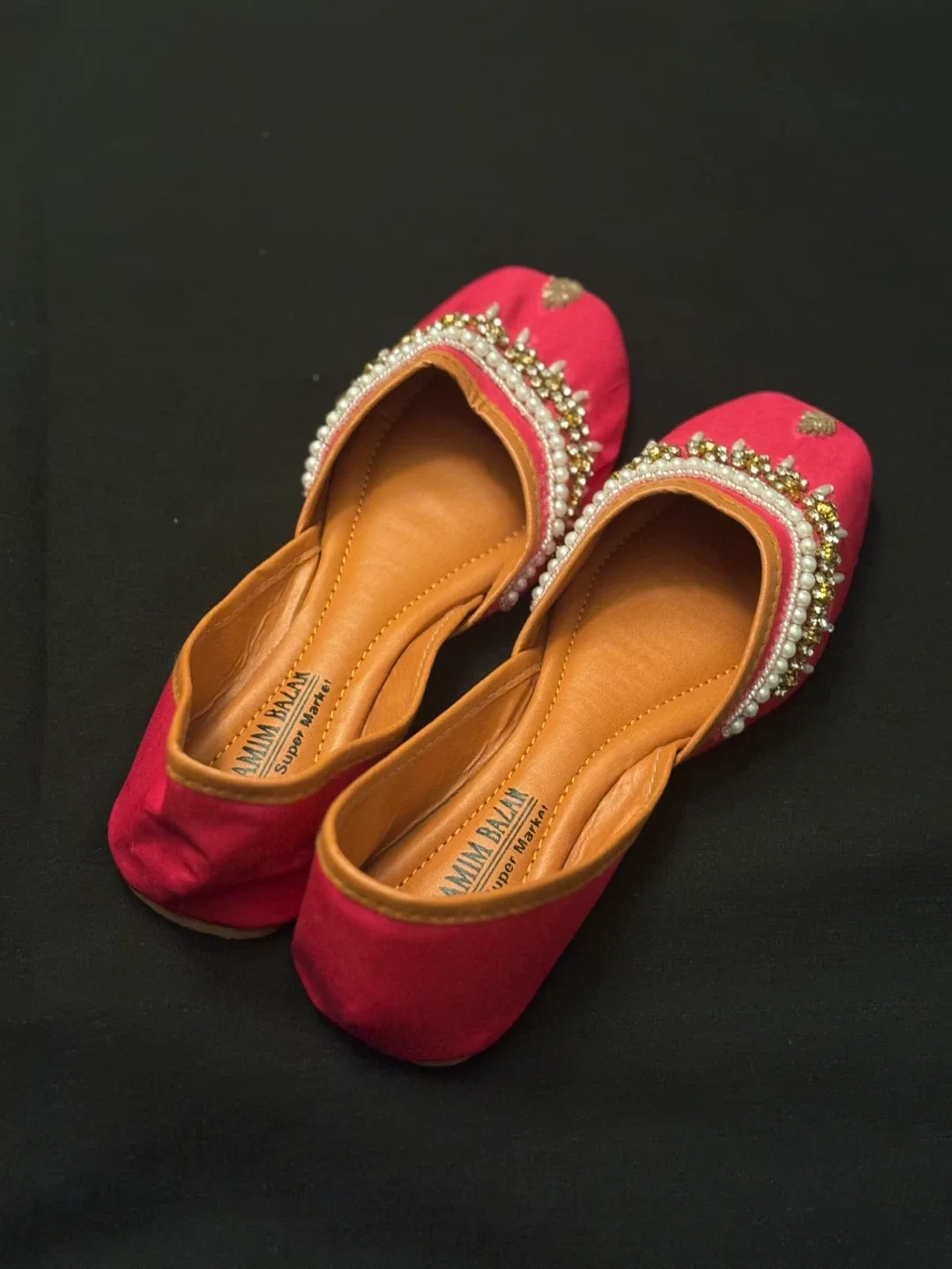 Amim Bazar Embellished Jutti Shoes image indicator(4)