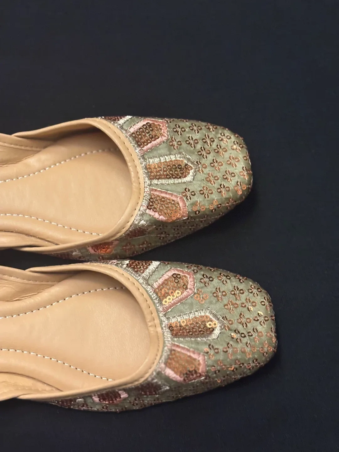 Amim Bazar Embellished Jutti Shoes image indicator(7)