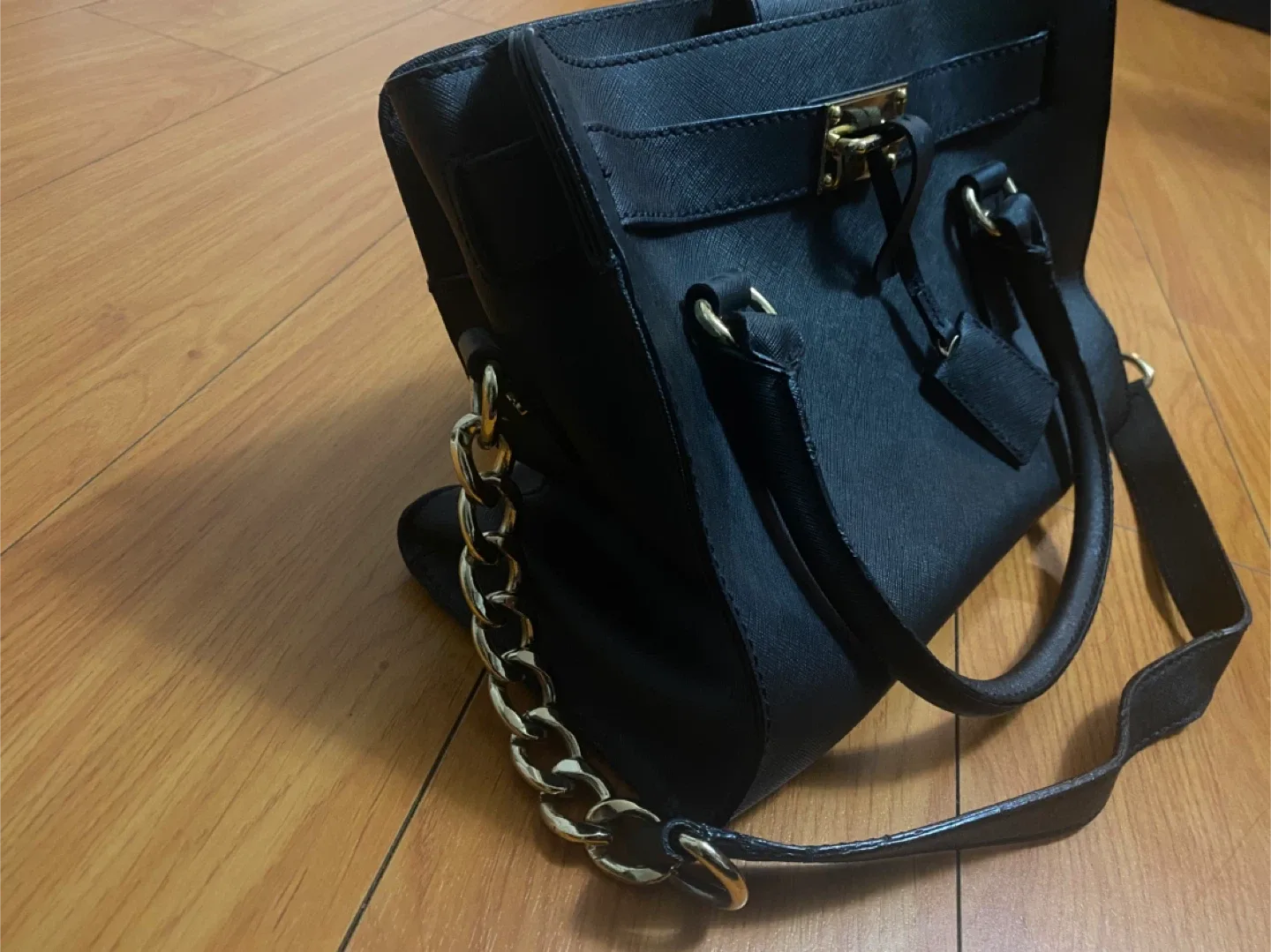 Michael Kors Black Satchel image indicator(2)