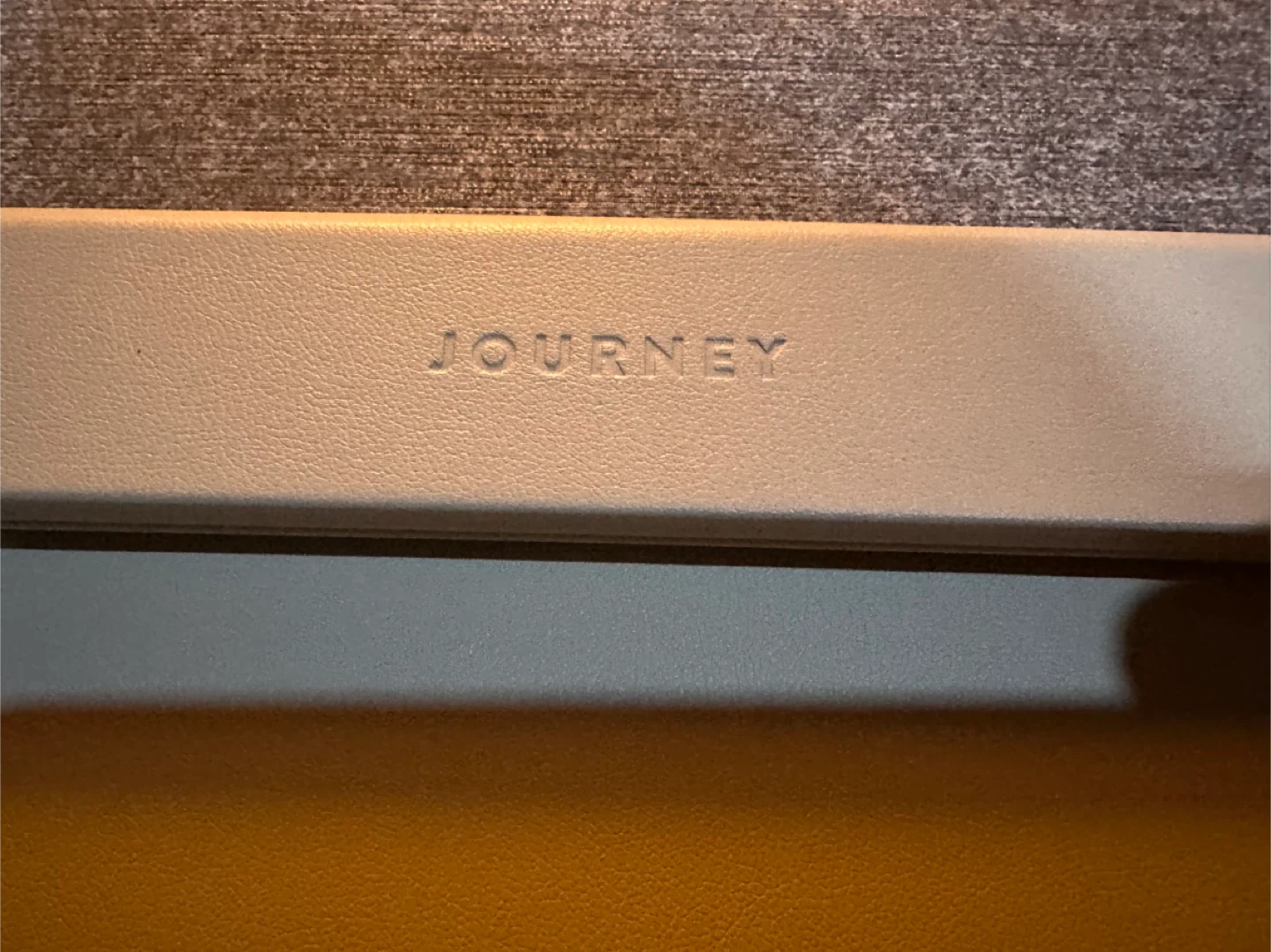 Journey Laptop sleeve/ Desk Mat with built in charger - Gray - photo 4