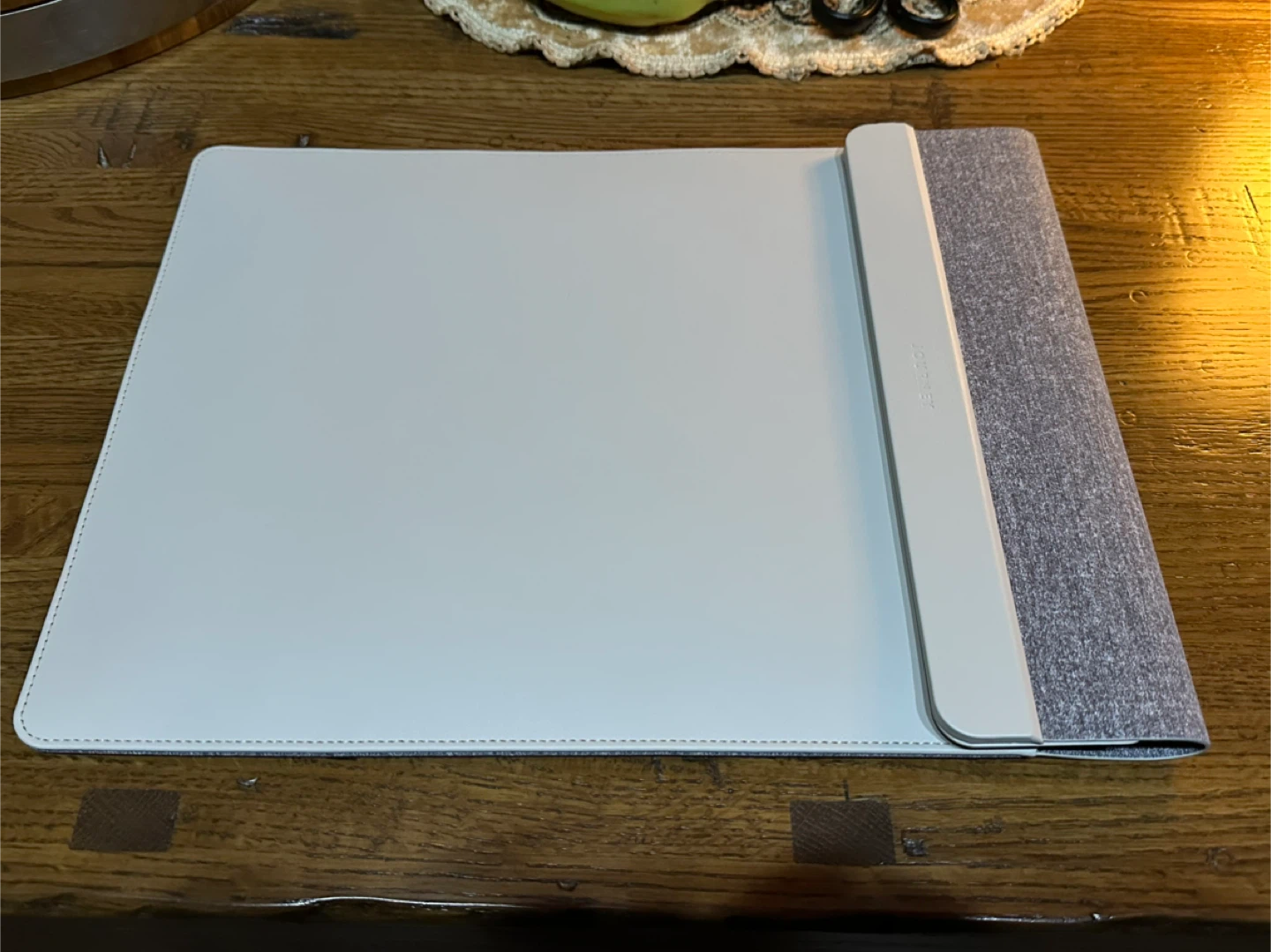 Journey Laptop sleeve/ Desk Mat with built in charger - Gray - photo 2