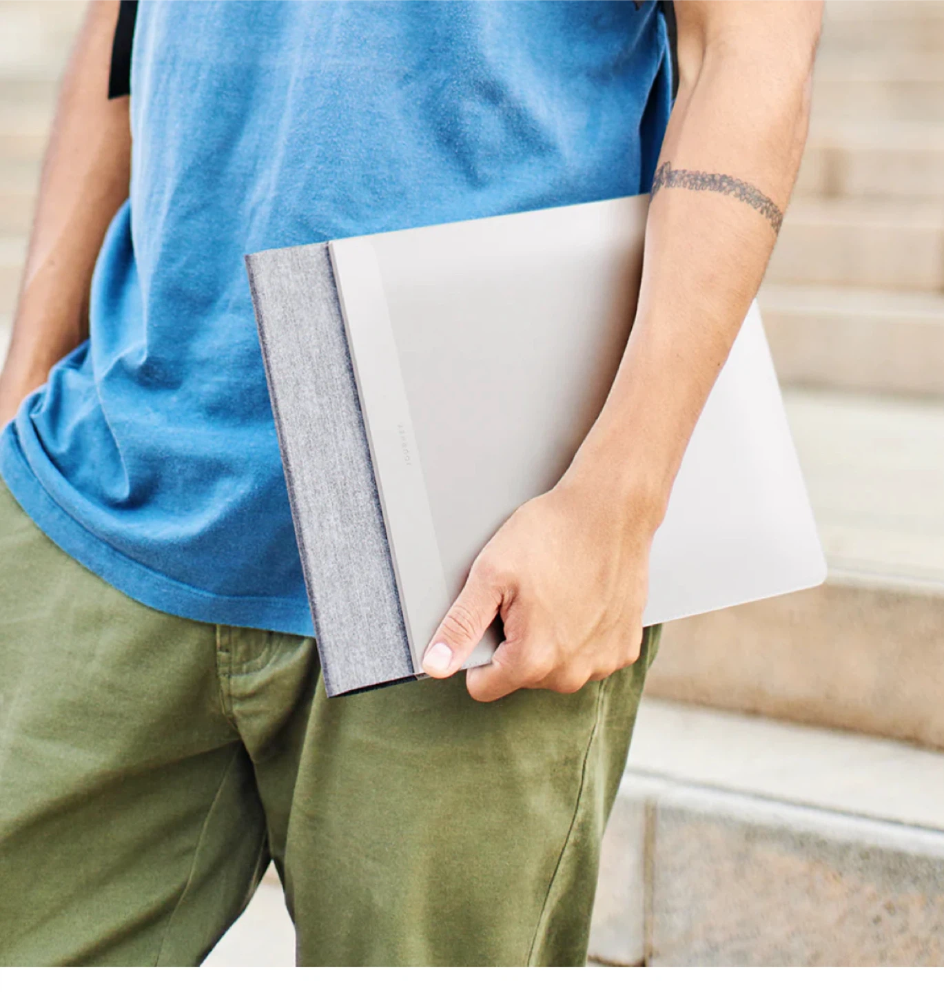 Journey Laptop sleeve/ Desk Mat with built in charger - Gray - photo 5