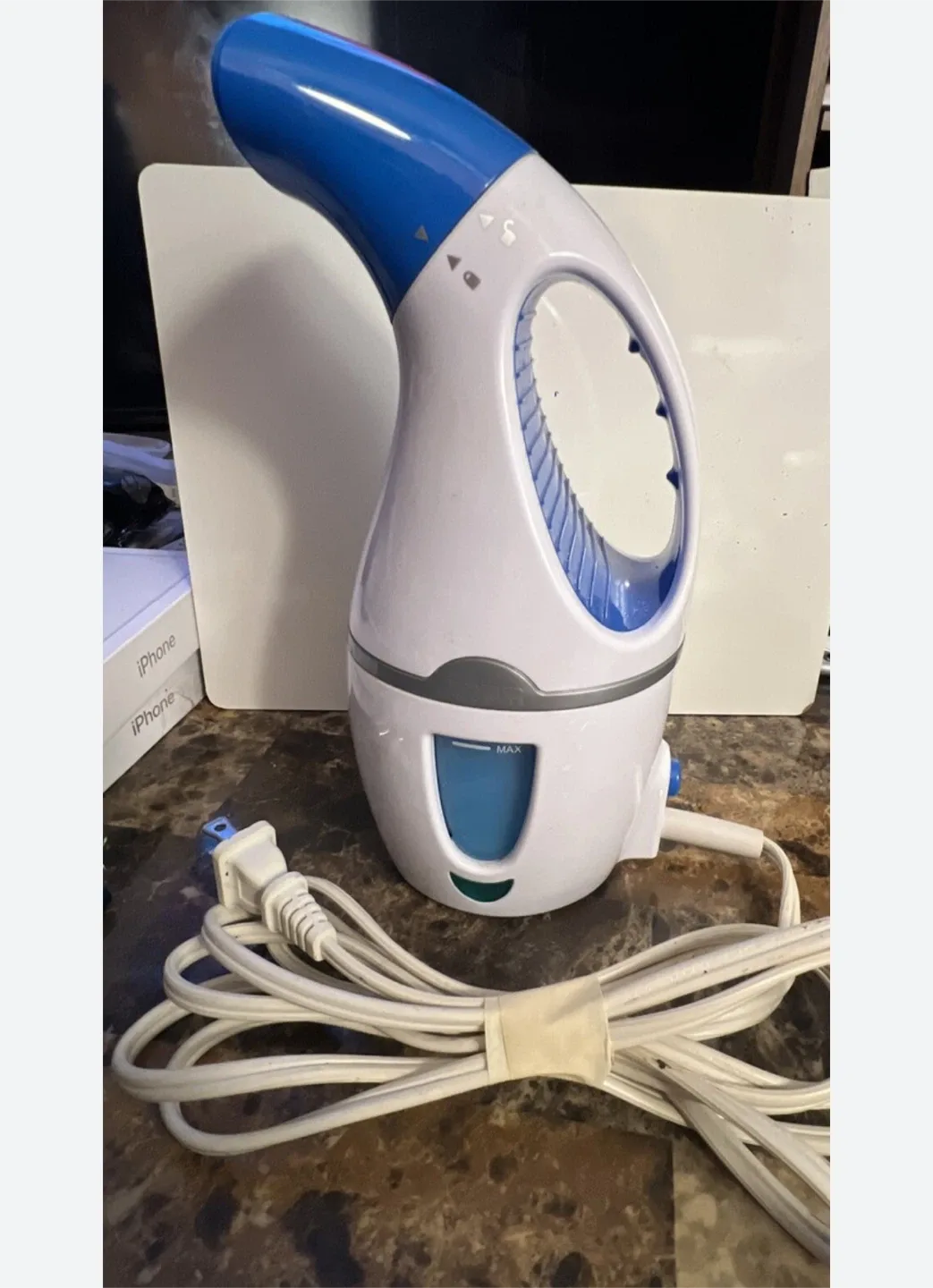 Conair Complete Steam Hand Held Fabric Steamer image indicator(2)