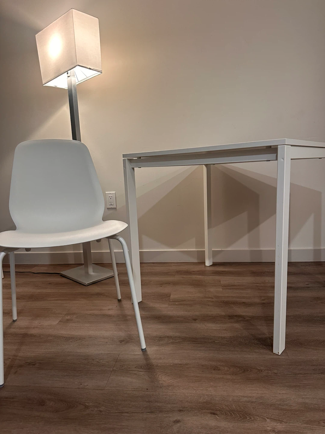 IKEA white chair - photo 2