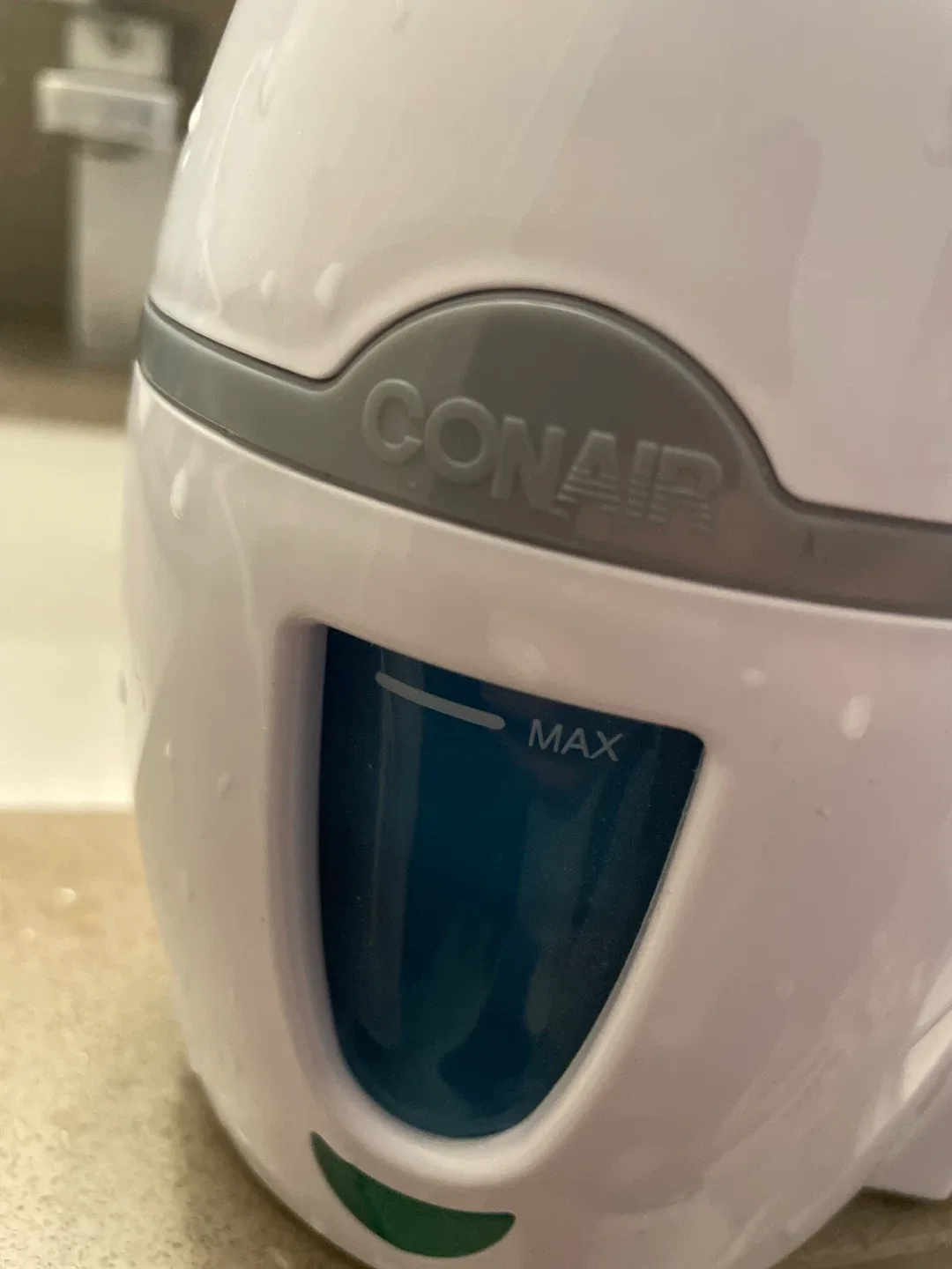 Conair Complete Steam Hand Held Fabric Steamer image indicator(3)