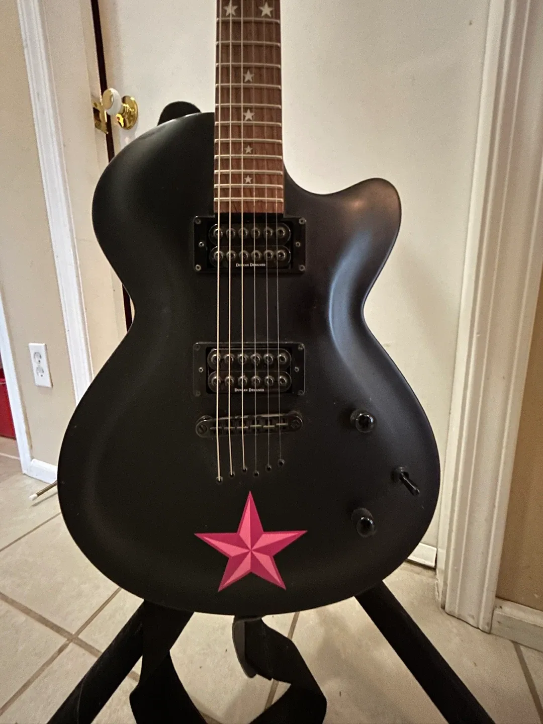 Daisy Rock Rock Candy Custom Special Guitar image indicator(3)