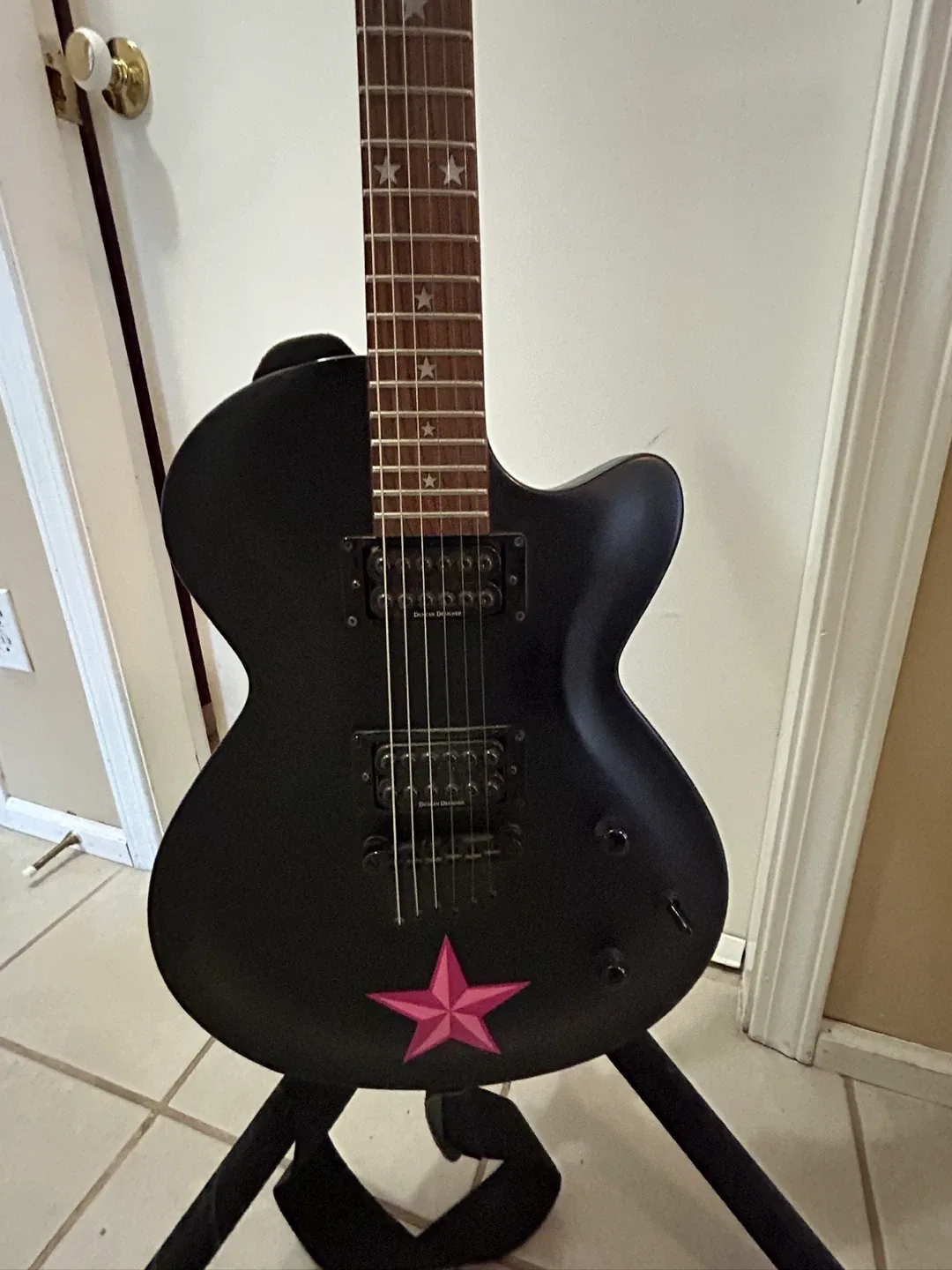 Daisy Rock Rock Candy Custom Special Guitar image indicator(2)