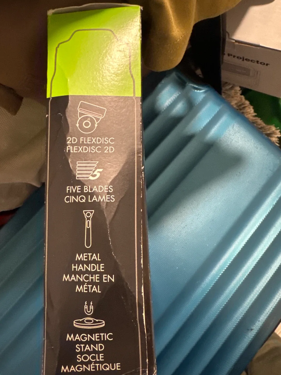 Gillette Labs Razor with Exfoliating Bar - New image indicator(3)