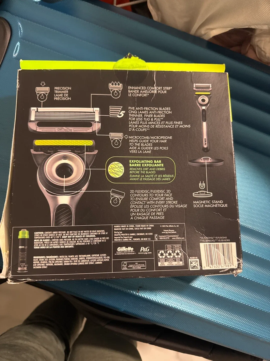 Gillette Labs Razor with Exfoliating Bar - New image indicator(2)