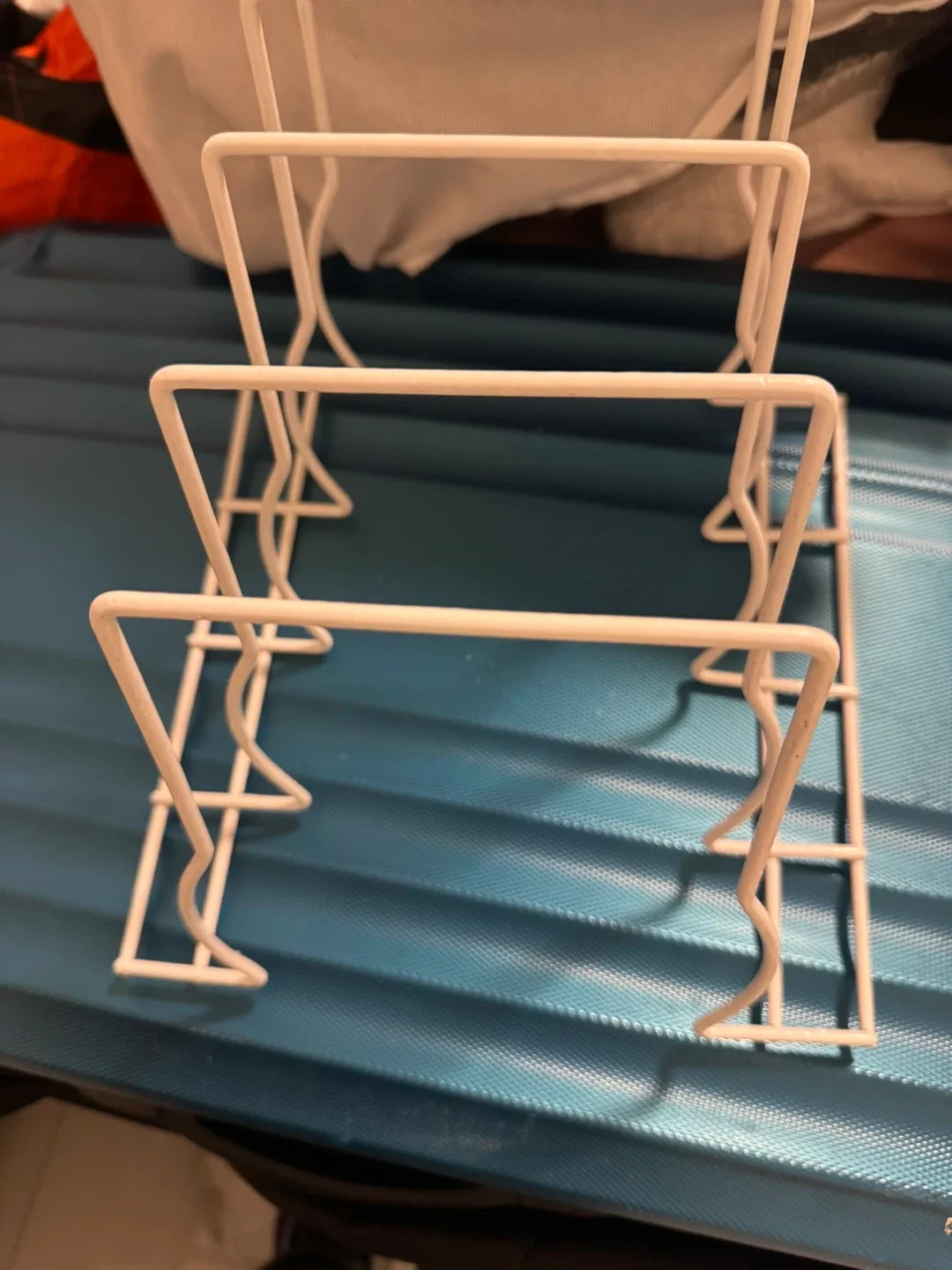 White Metal Shelf Organizer image indicator(2)