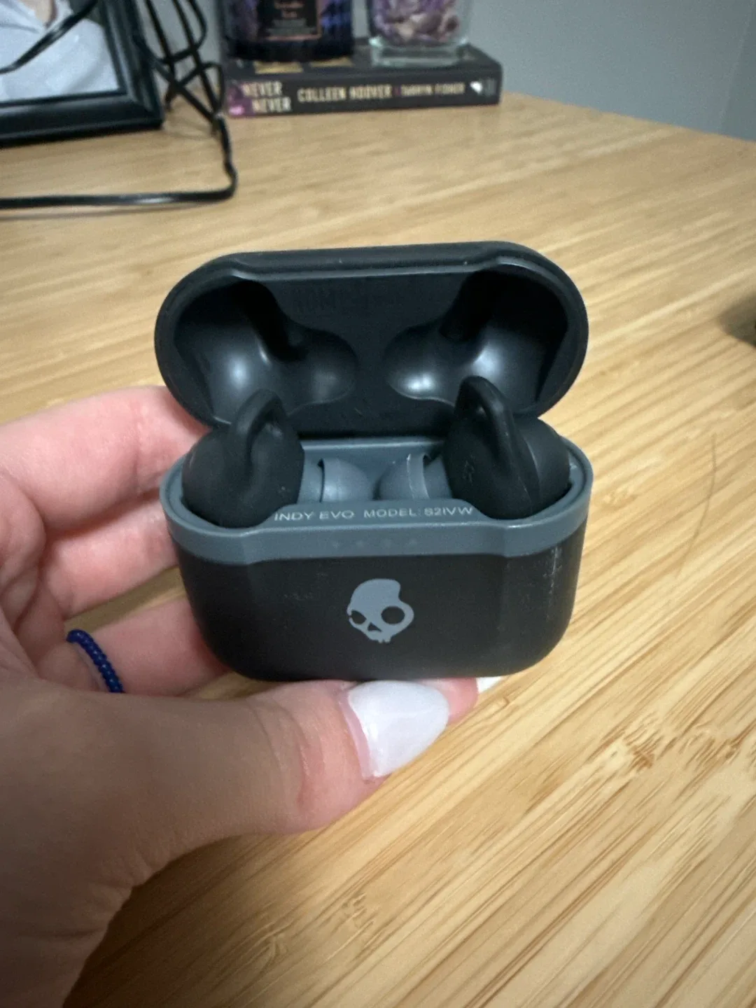 Skullcandy Indy Evo Wireless Earbuds image indicator(2)