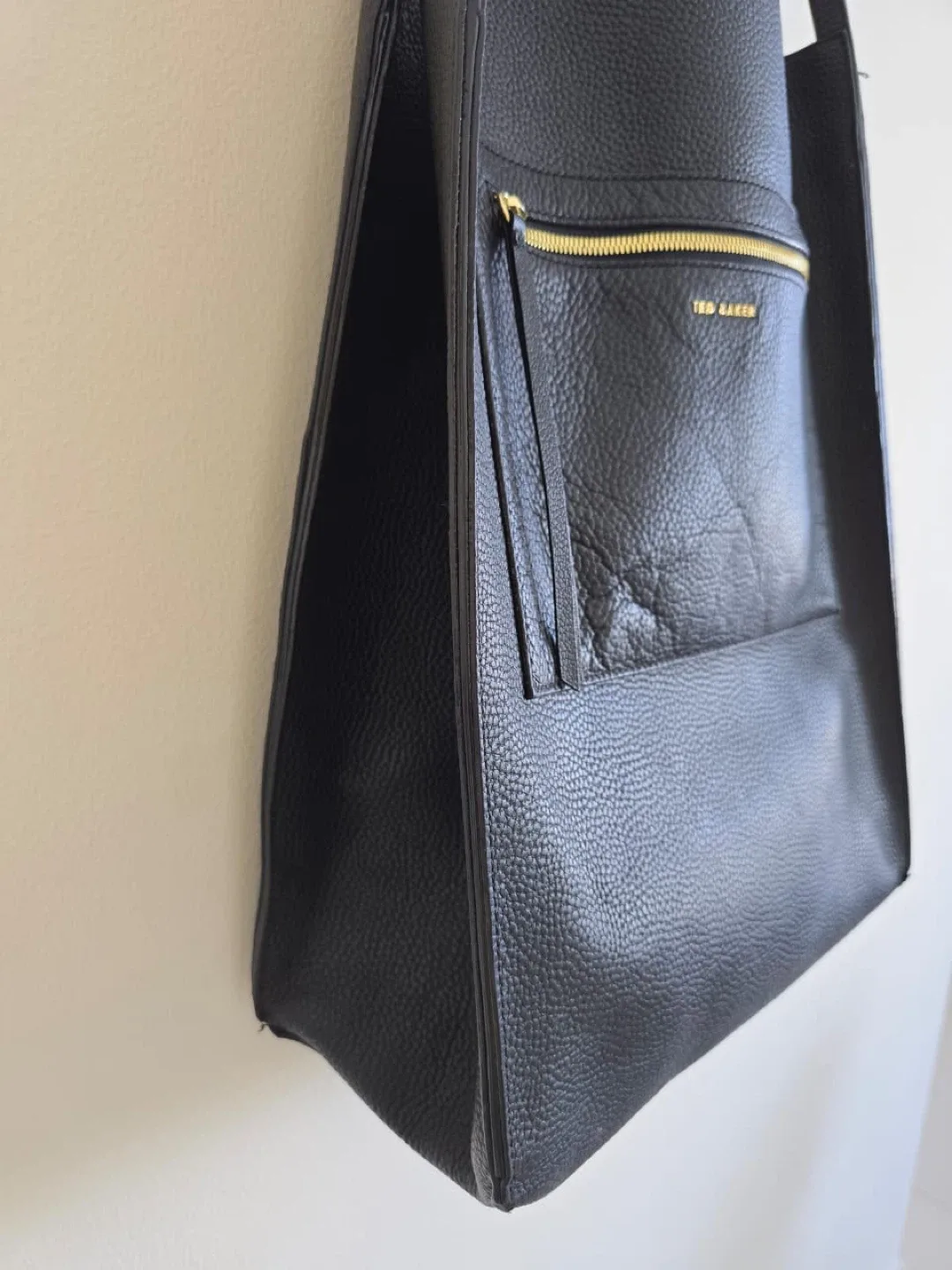 Ted Baker Black Leather Tote Bag image indicator(2)