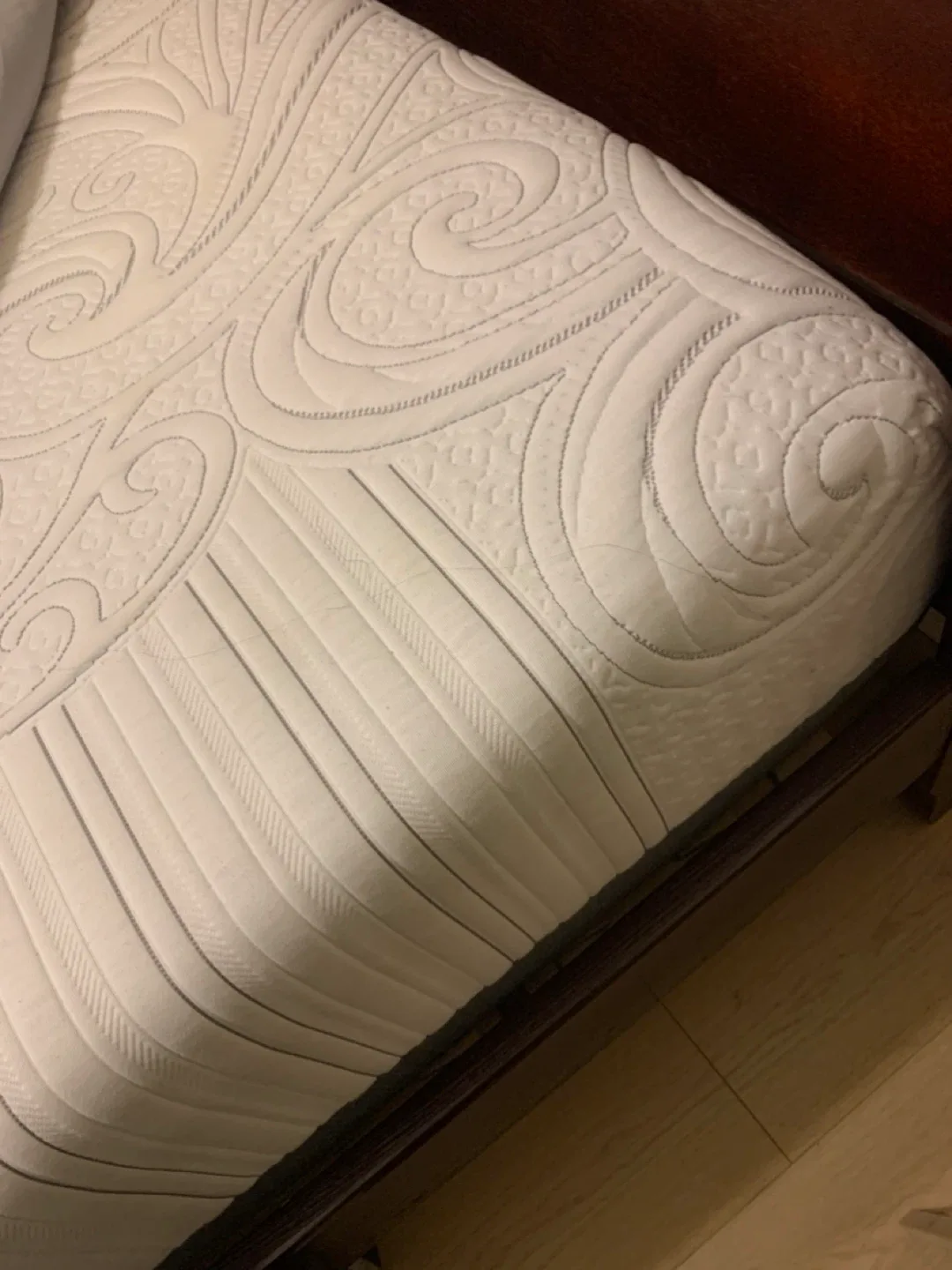 Queen bed for sale image indicator(3)