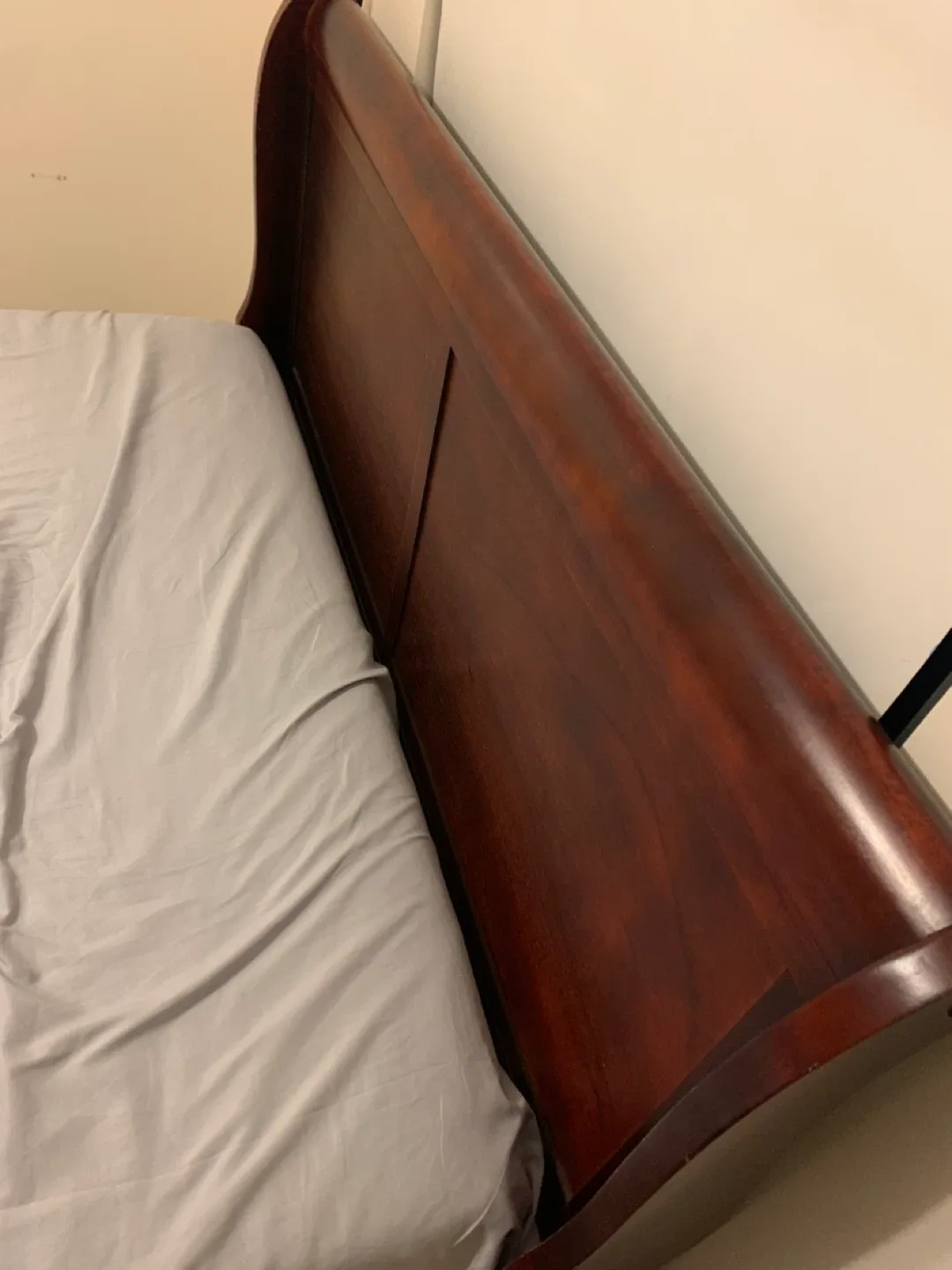 Queen bed for sale image indicator(2)