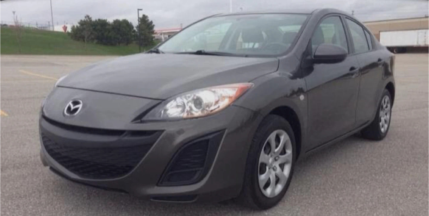 Mazda 3 Sedan - Grey - photo 2