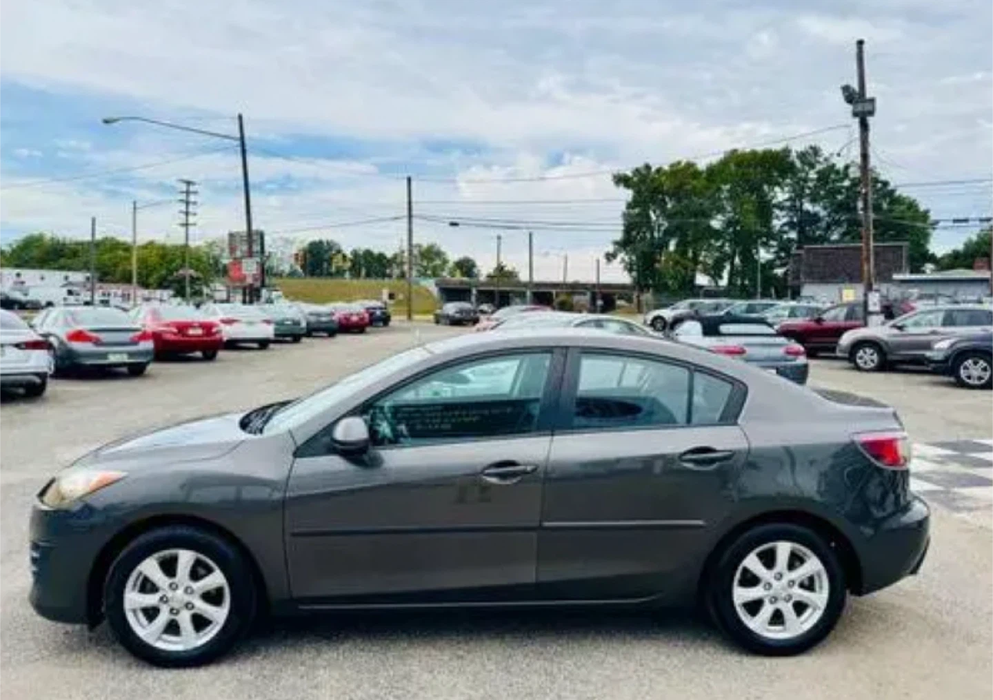 Mazda 3 Sedan - Grey