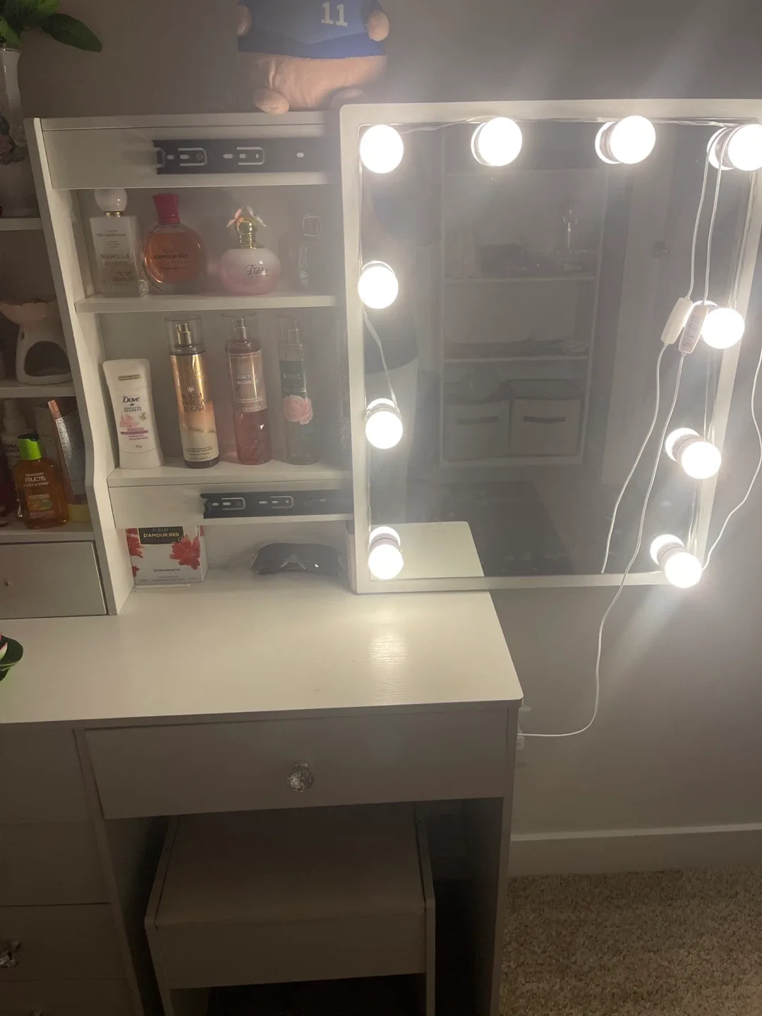 Vanity Makeup Table with Lighted Mirror image indicator(7)