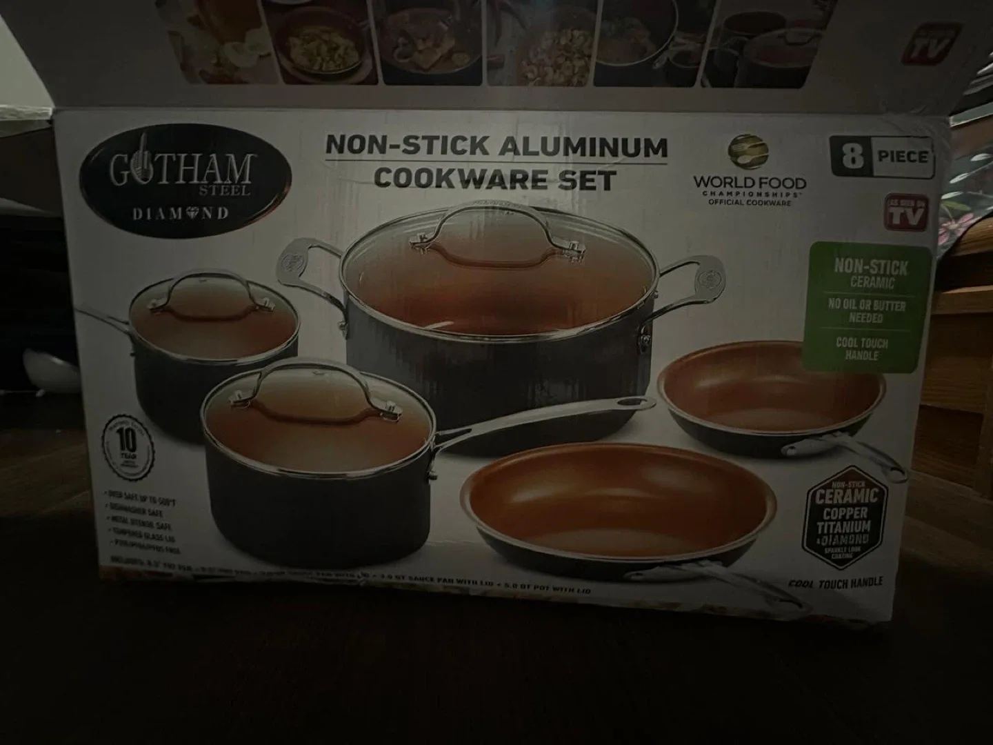 Brand-new Gotham Steel 8-piece cookware set image indicator(2)