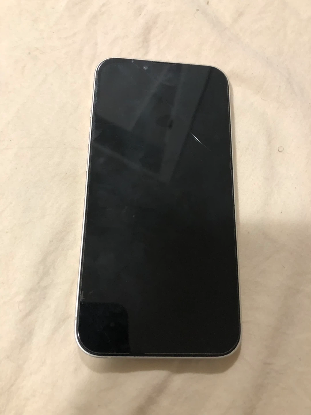 Apple iPhone 13 - White - photo 2