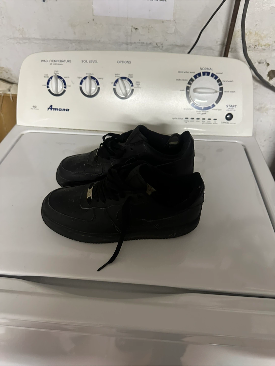Nike Air Force 1 - Black - photo 2