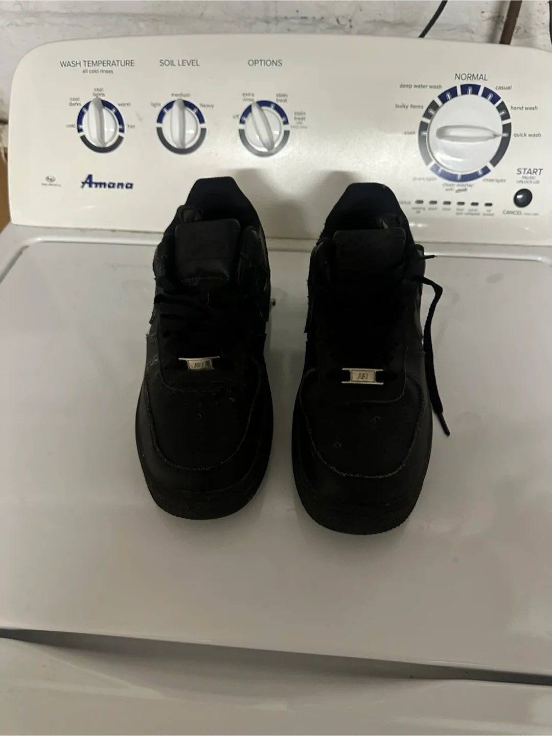 Nike Air Force 1 - Black image indicator(3)