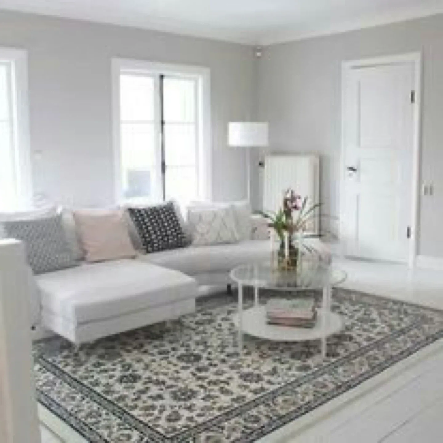 IKEA Valloby Rug, 6'7" x 9'10" image indicator(3)