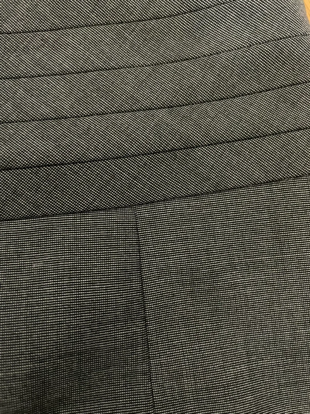 H&M Grey Skirt - Size US 6 image indicator(4)