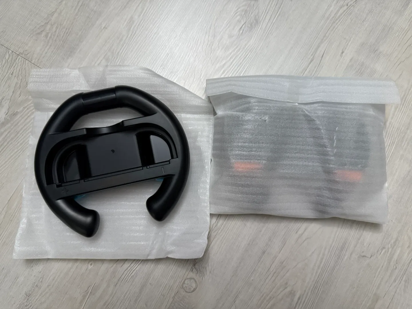 DOBE Controller Grip TNS-3195 for Switch 2 thumbnail