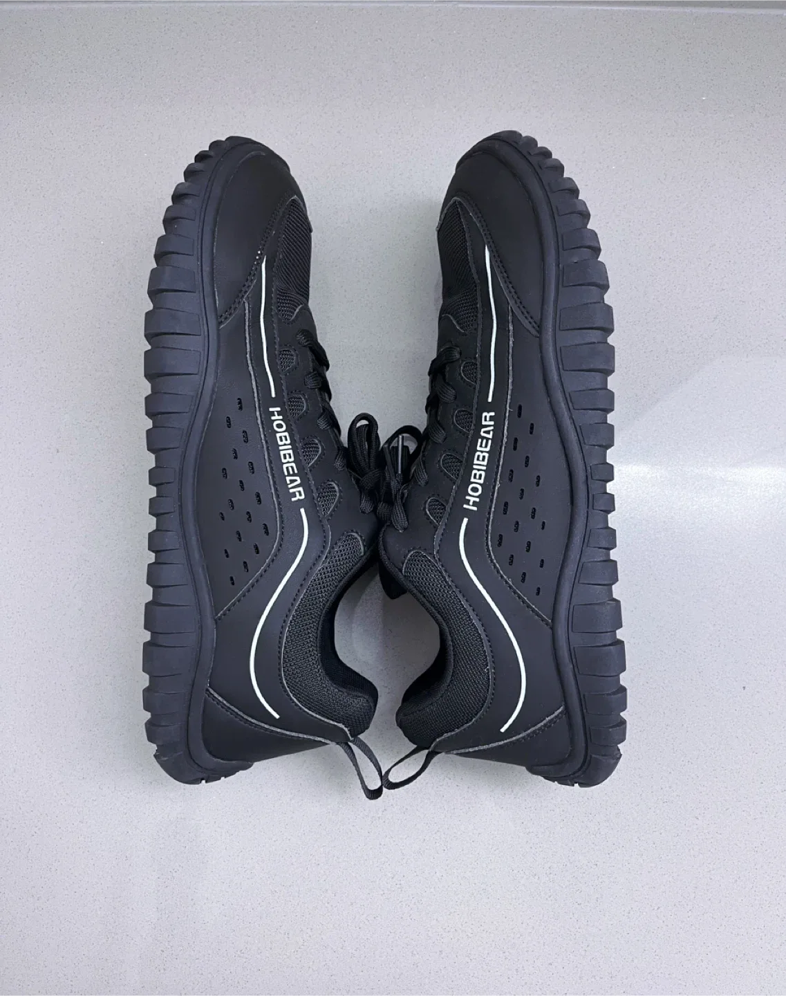 Like New Men’s HOBIBEAR Sneakers image indicator(3)