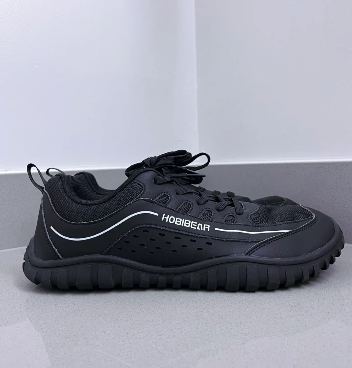 Like New Men’s HOBIBEAR Sneakers image indicator(2)