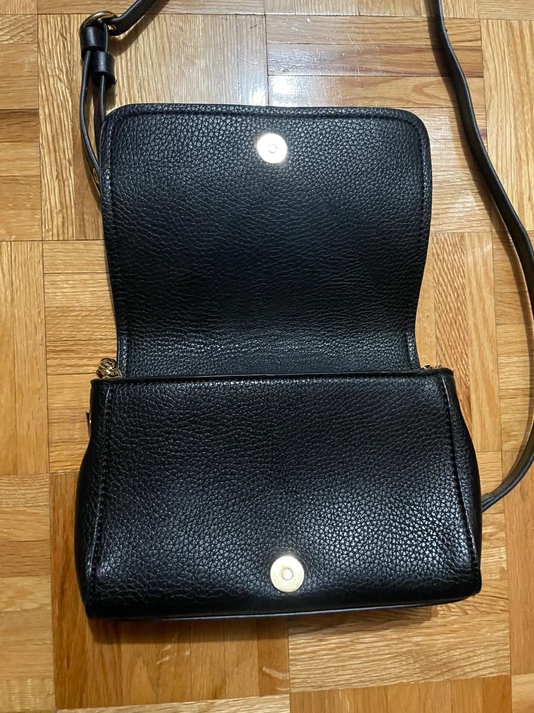 Anne Klein Black Crossbody Bag image indicator(3)