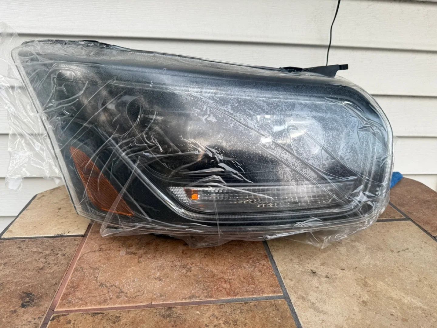 Luz para Ford transit 250 ańo 2020