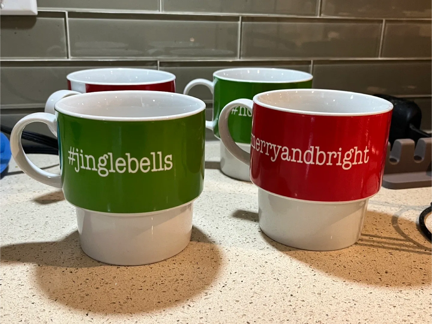 Christmas Mugs Set of 4 with Stand image indicator(2)