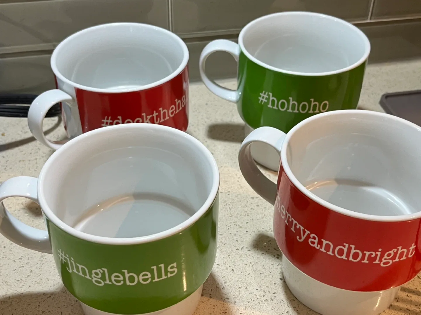 Christmas Mugs Set of 4 with Stand image indicator(3)