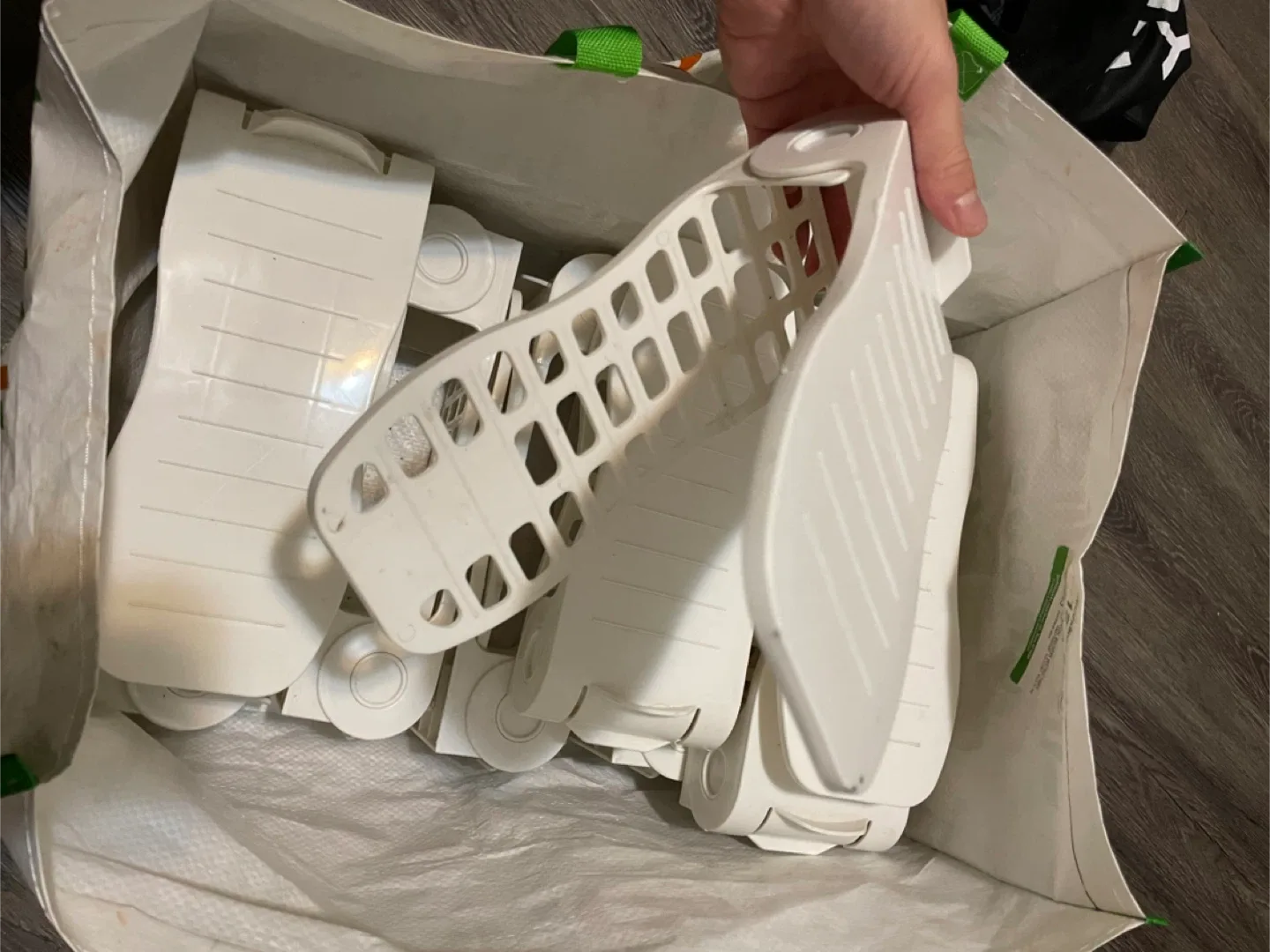 14 counts Amazon Basic Adjustable Shoe Rack Organizer🧡 image indicator(4)