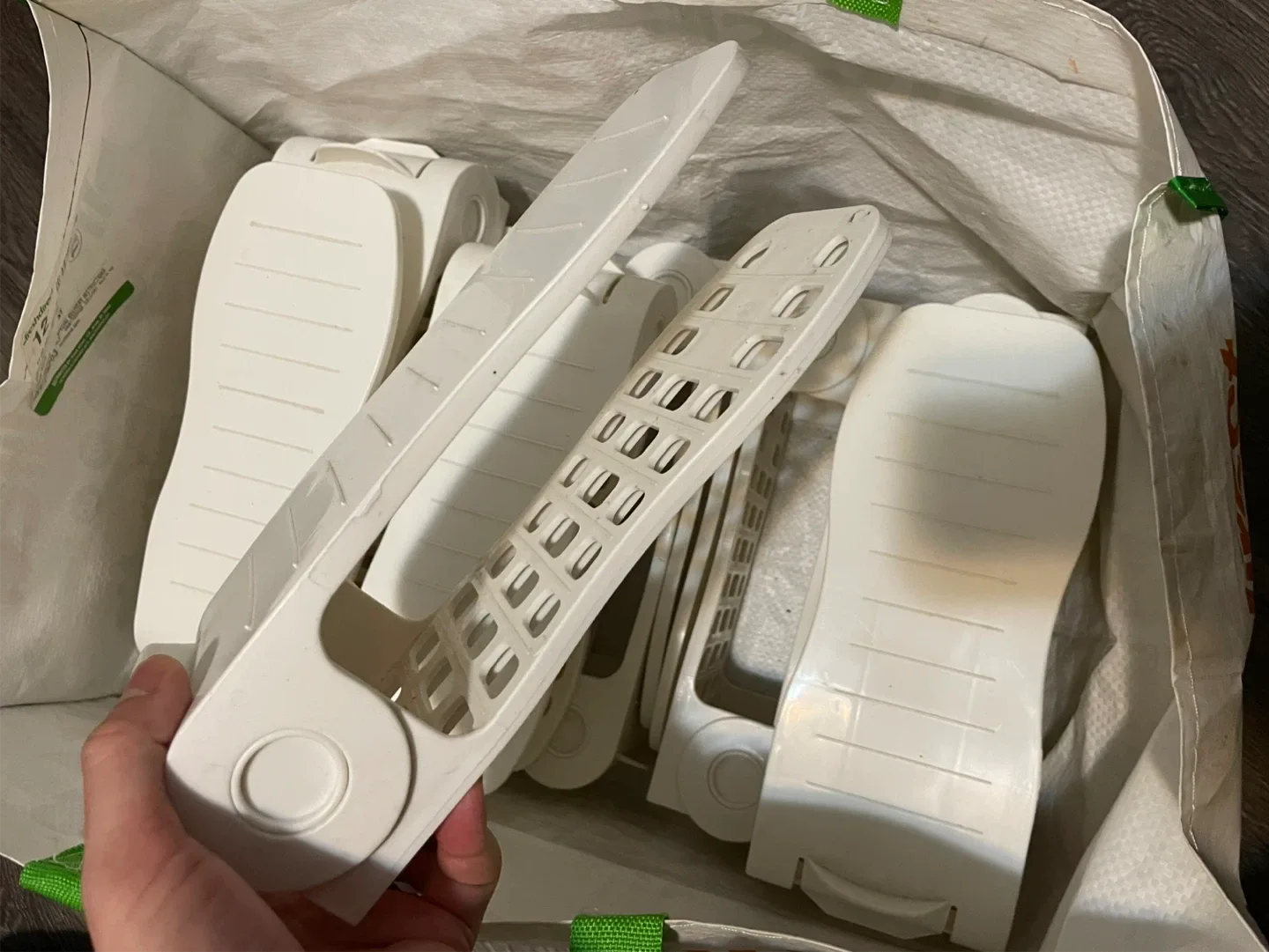 14 counts Amazon Basic Adjustable Shoe Rack Organizer🧡 image indicator(5)