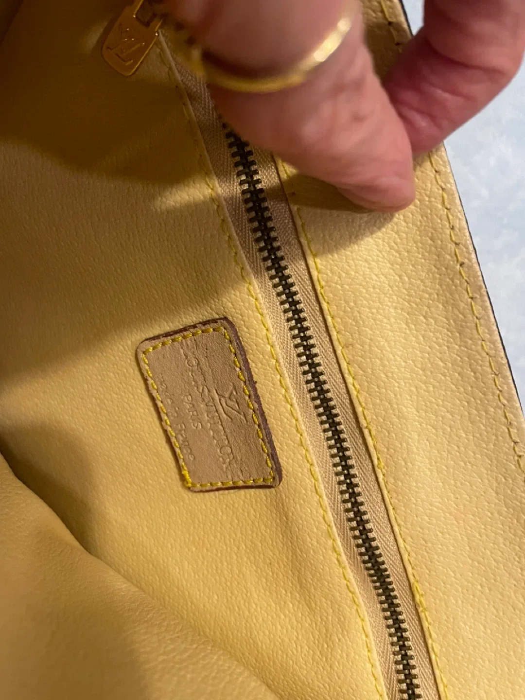 Louis Vuitton Monogram Brown Leather Crossbody Bag image indicator(6)