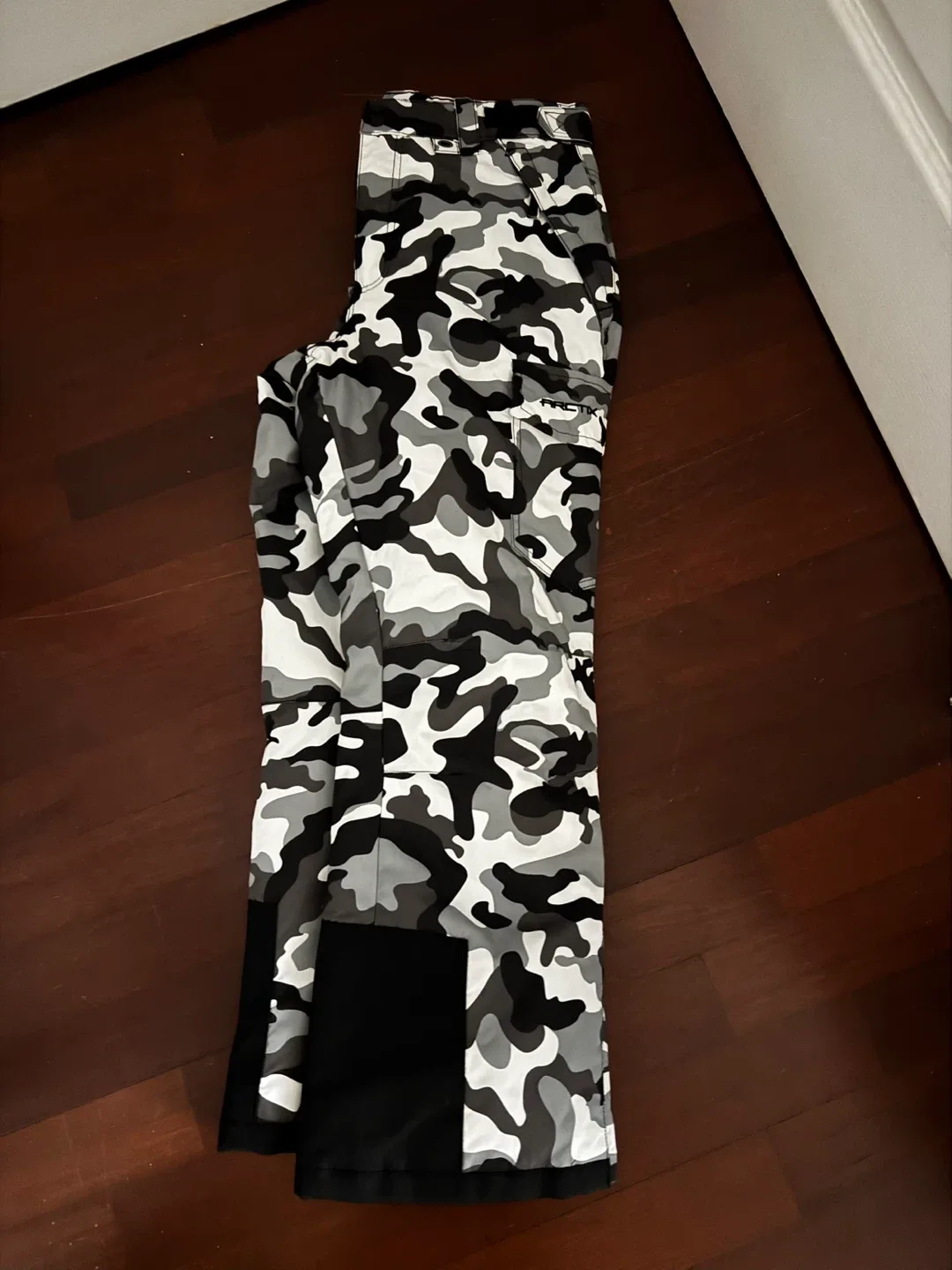 Arctix Camo Snow Pants - Size S image indicator(5)