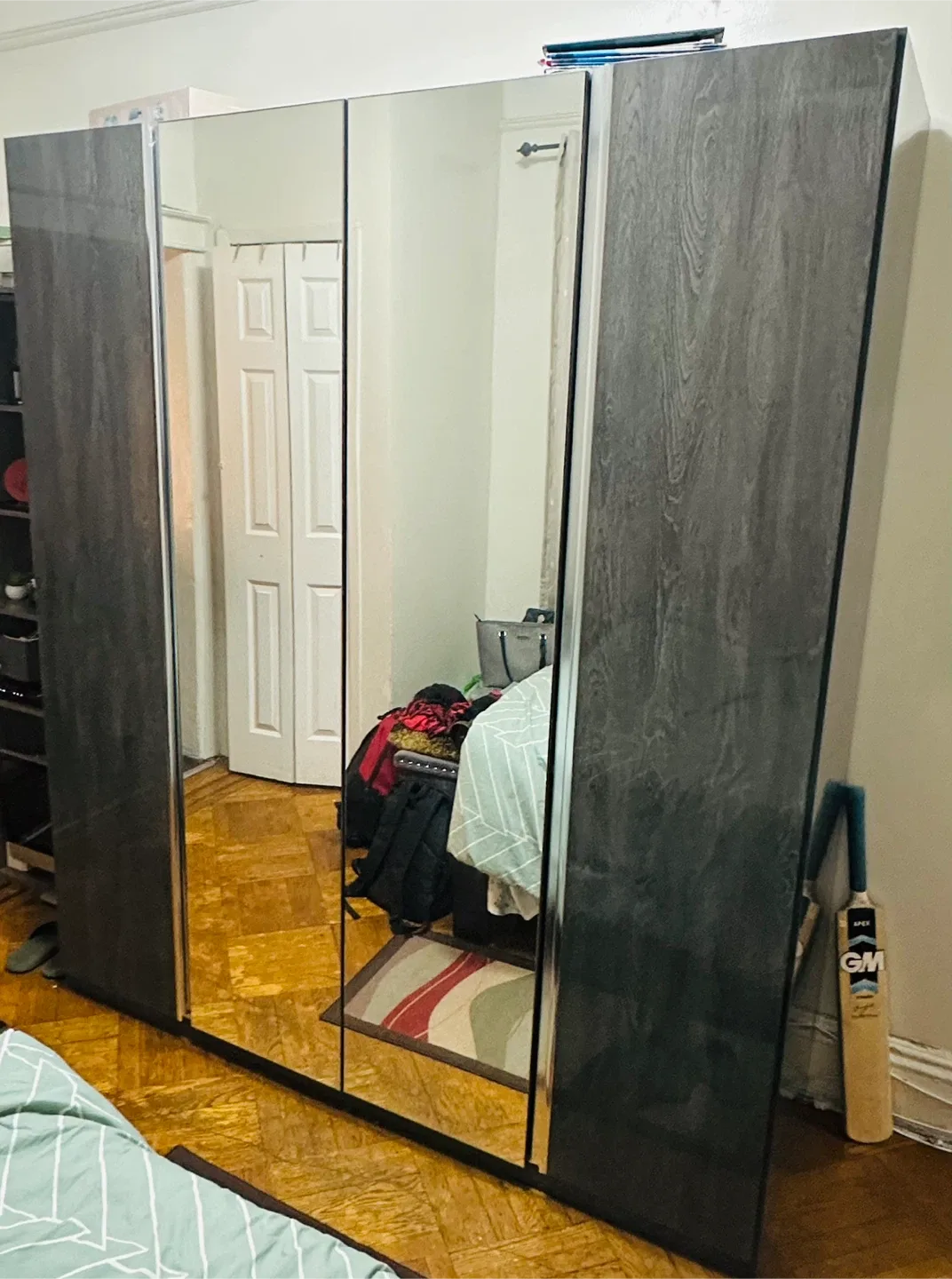 Large Wardrobe with Mirrored Doors image indicator(3)