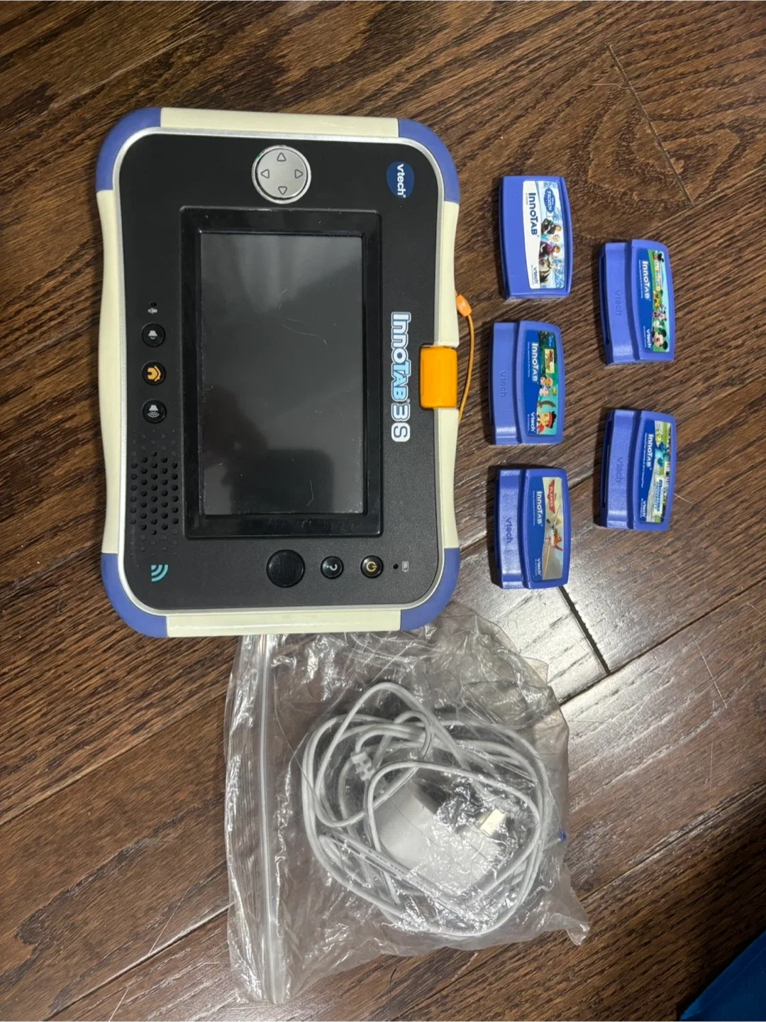 VTech InnoTab Game console and Cartridges