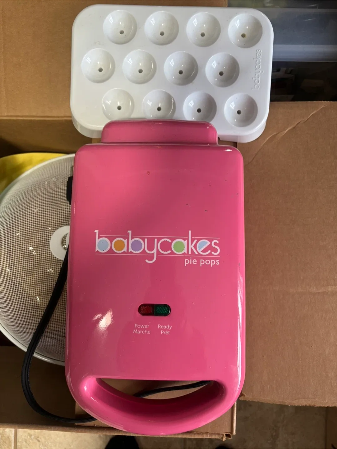 Babycakes Pie Pops Maker
