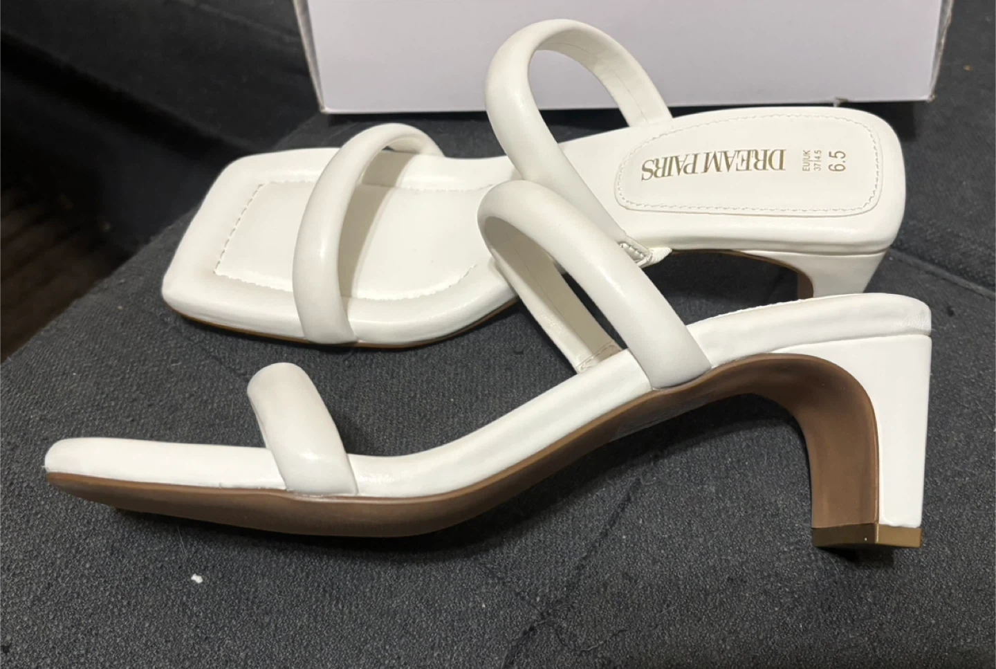 Dream Pairs White Heels - Size 6.5 - photo 3
