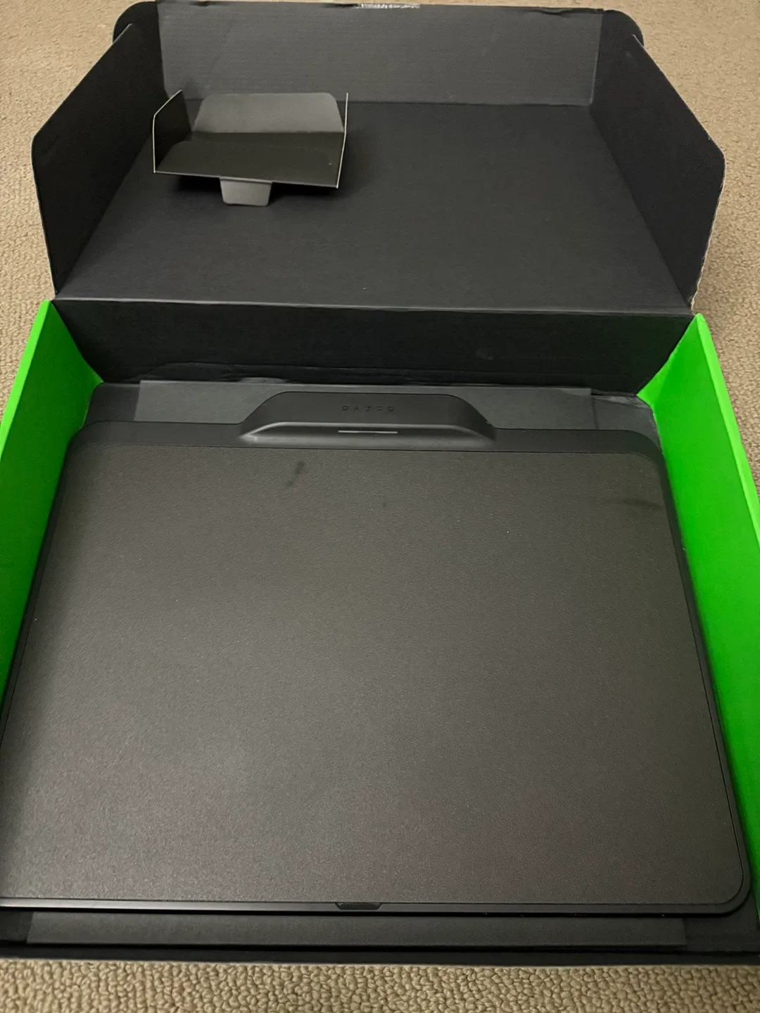 Razer Mamba + Firefly Hyperflux Gaming Mouse & Pad - New image indicator(4)