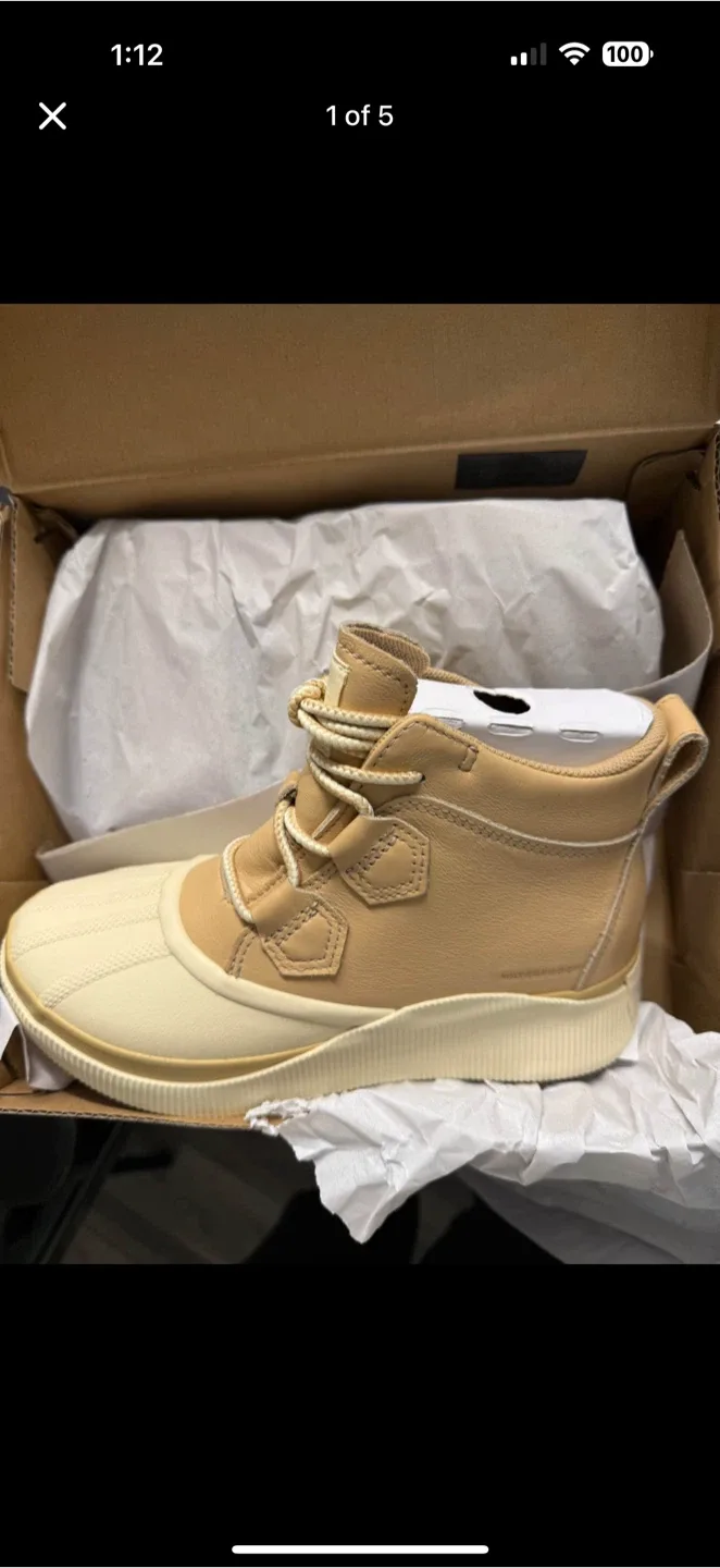 Sorel Out N About IV Classic WP Women's Boots - Size 7.5 thumbnail